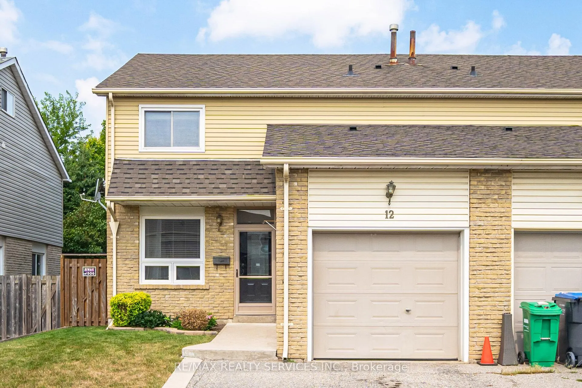 Front of 12 Sparklett Crescent