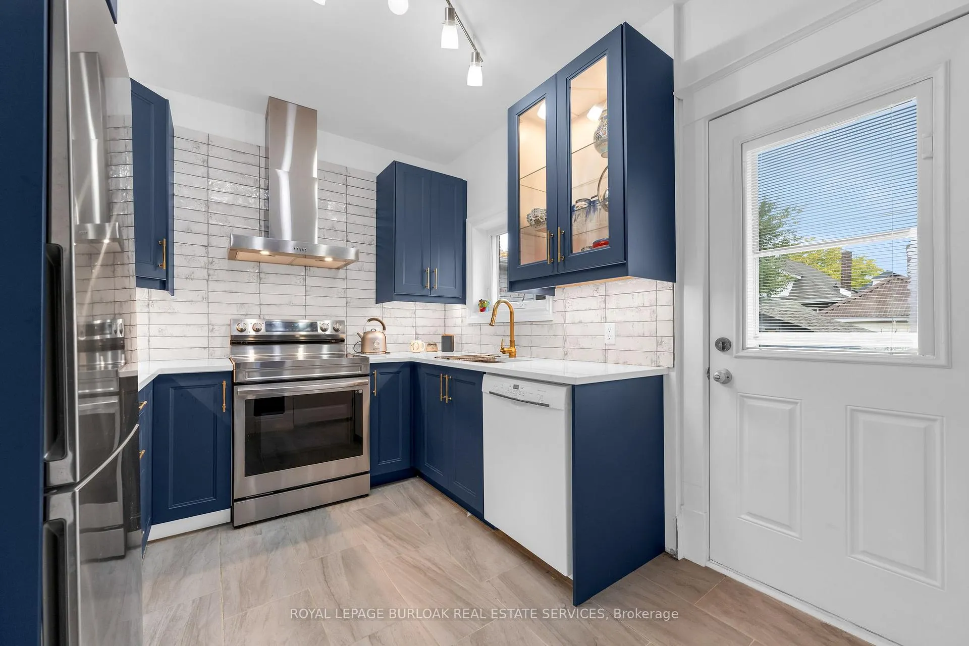 Photo 13 of 163 Leinster Avenue N, Hamilton, Stipley — HOMEH