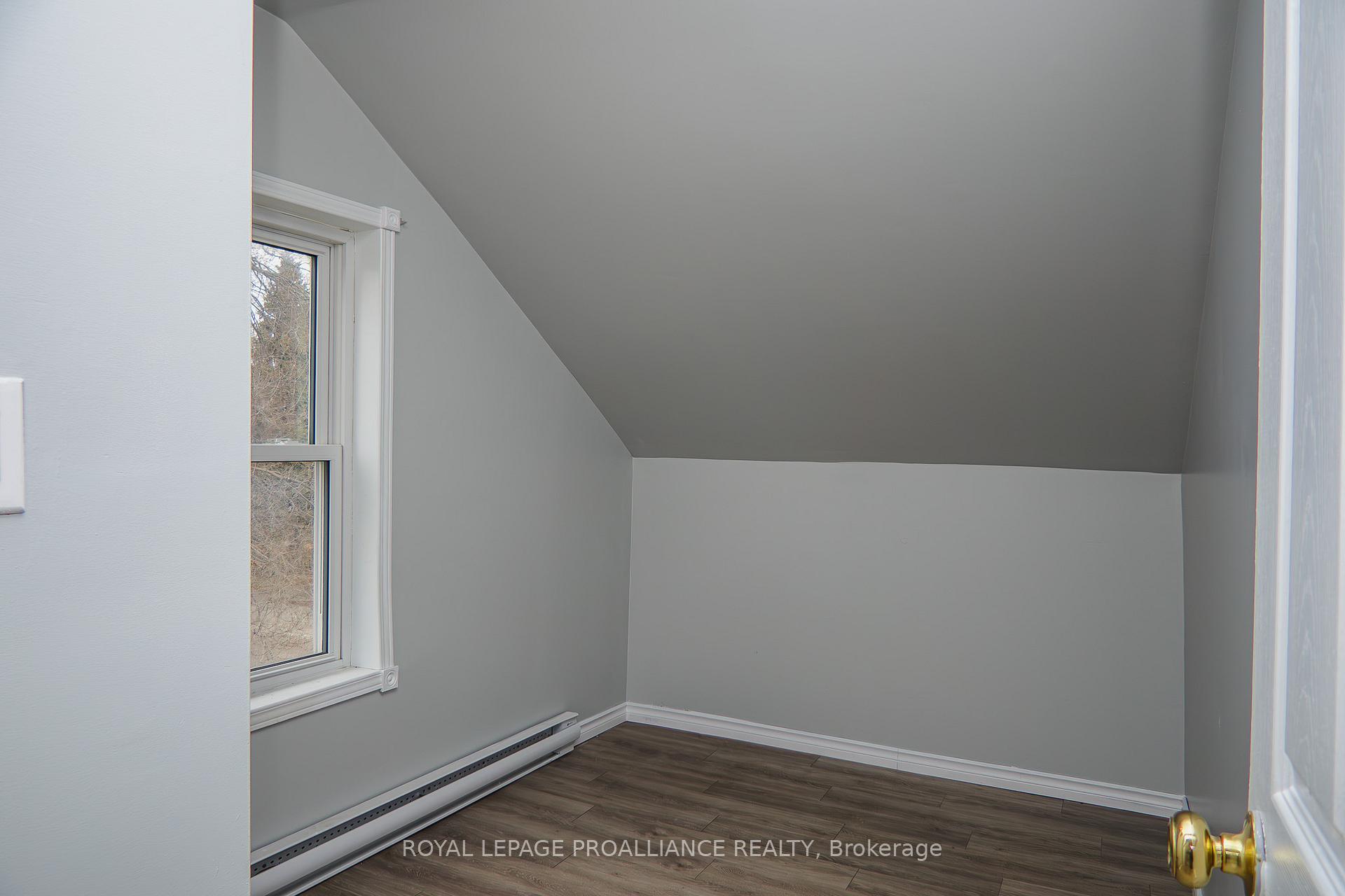 Photo 17 of 20 Jones Street, Belleville, Belleville Ward — HOMEH
