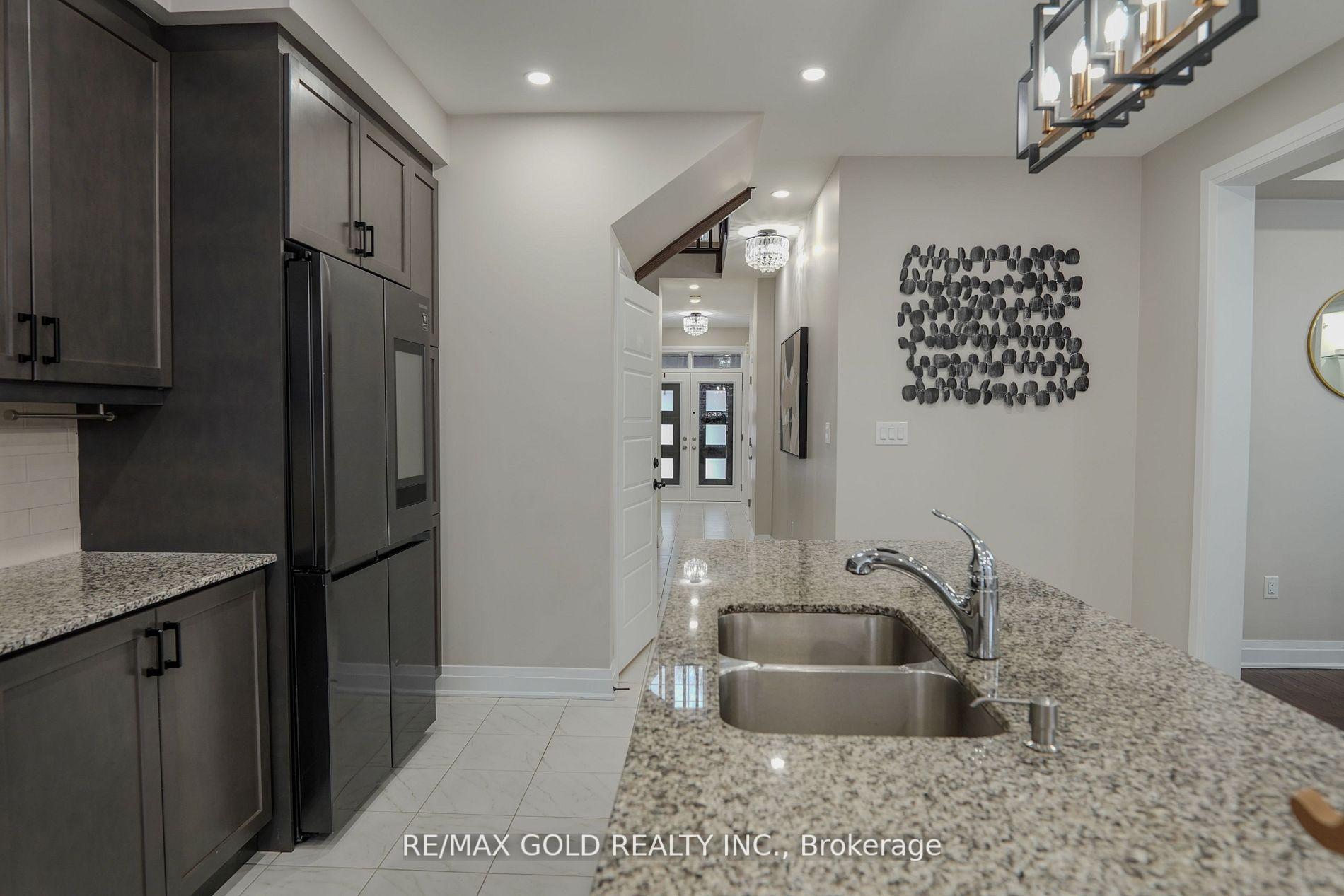 Photo 9 of 114 Eberly Woods Drive, Caledon, Rural Caledon — HOMEH