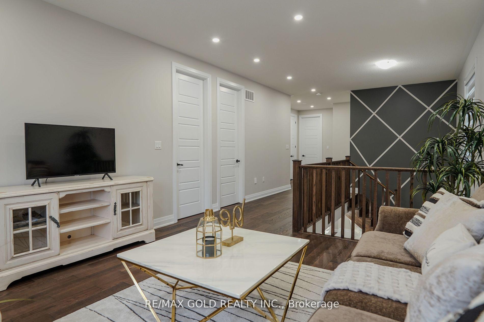 Photo 18 of 114 Eberly Woods Drive, Caledon, Rural Caledon — HOMEH