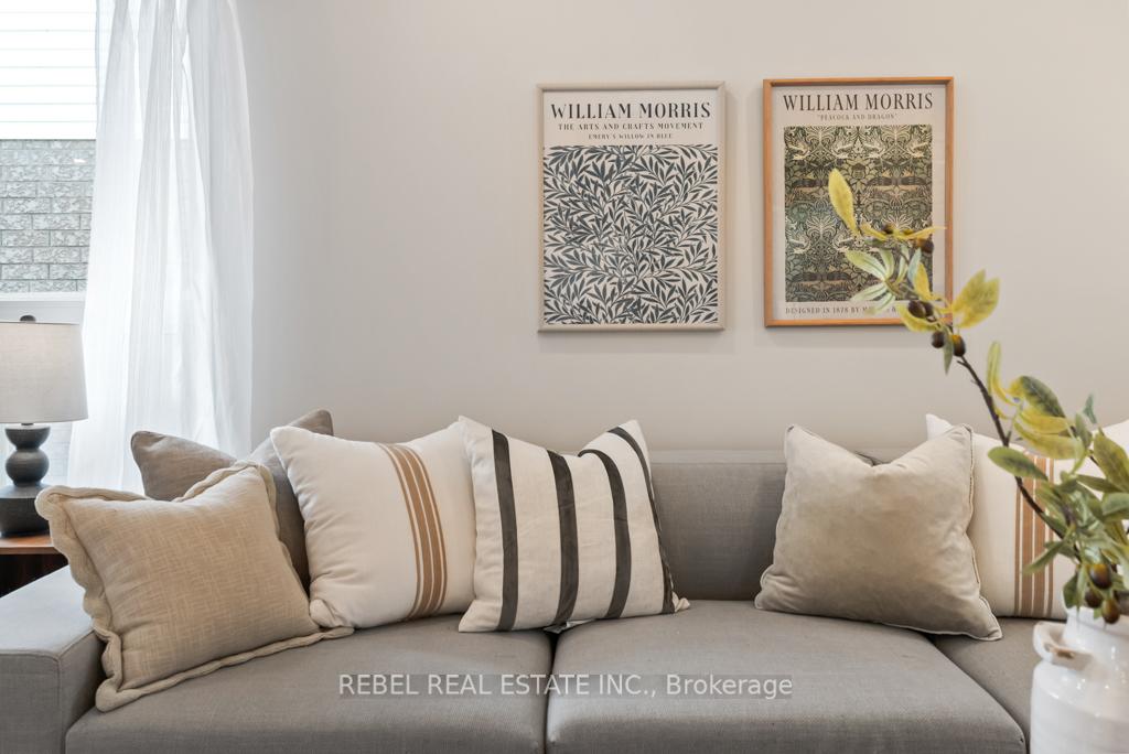 Photo 7 of 132 Wade Square, Clarington, Courtice — HOMEH