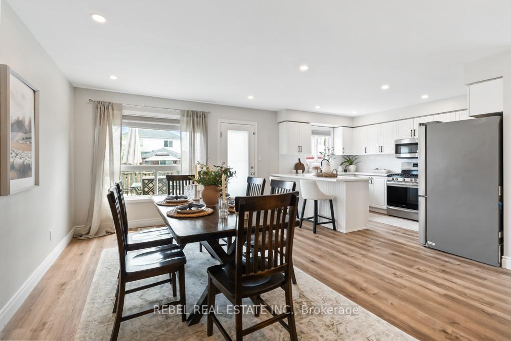 Photo 12 of 132 Wade Square, Clarington, Courtice — HOMEH