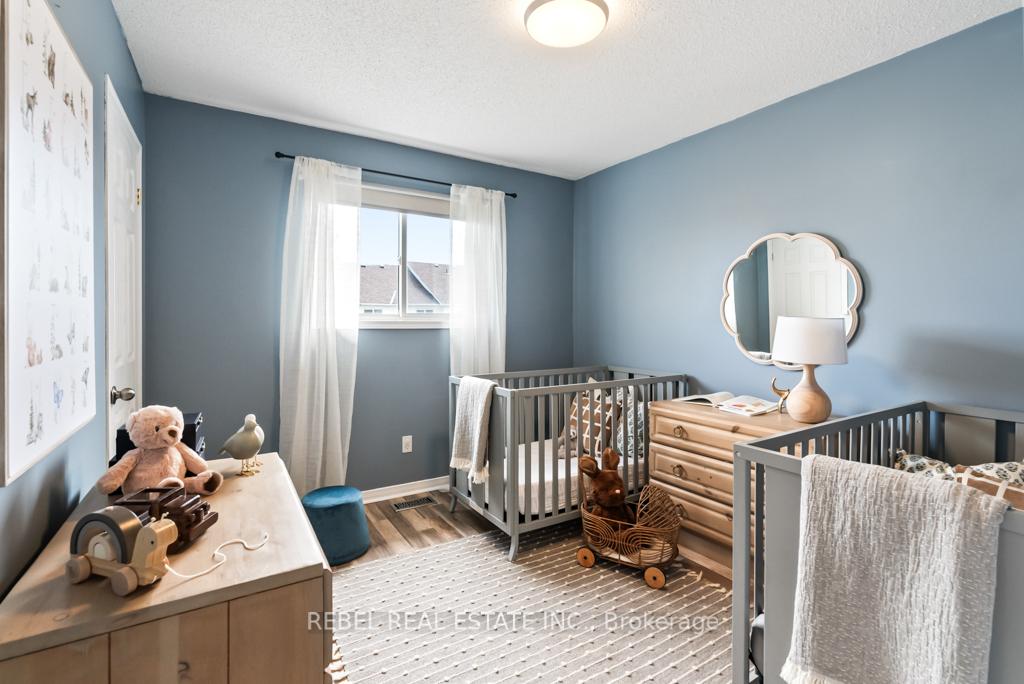Photo 26 of 132 Wade Square, Clarington, Courtice — HOMEH