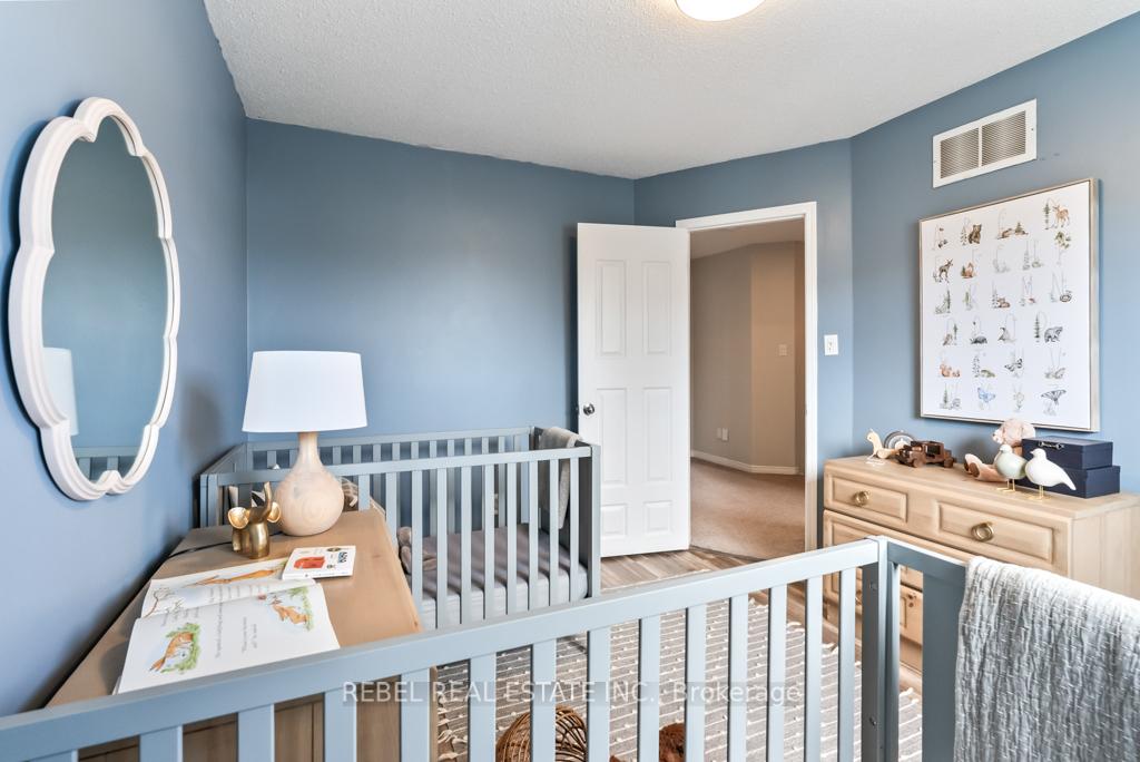 Photo 27 of 132 Wade Square, Clarington, Courtice — HOMEH