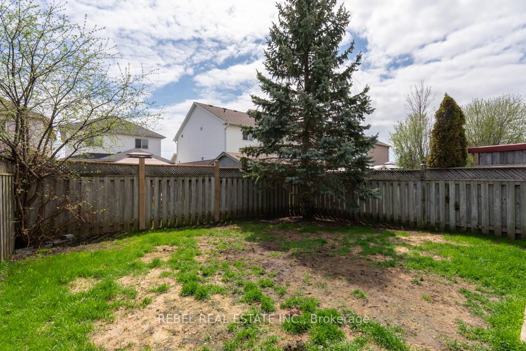 Photo 41 of 132 Wade Square, Clarington, Courtice — HOMEH