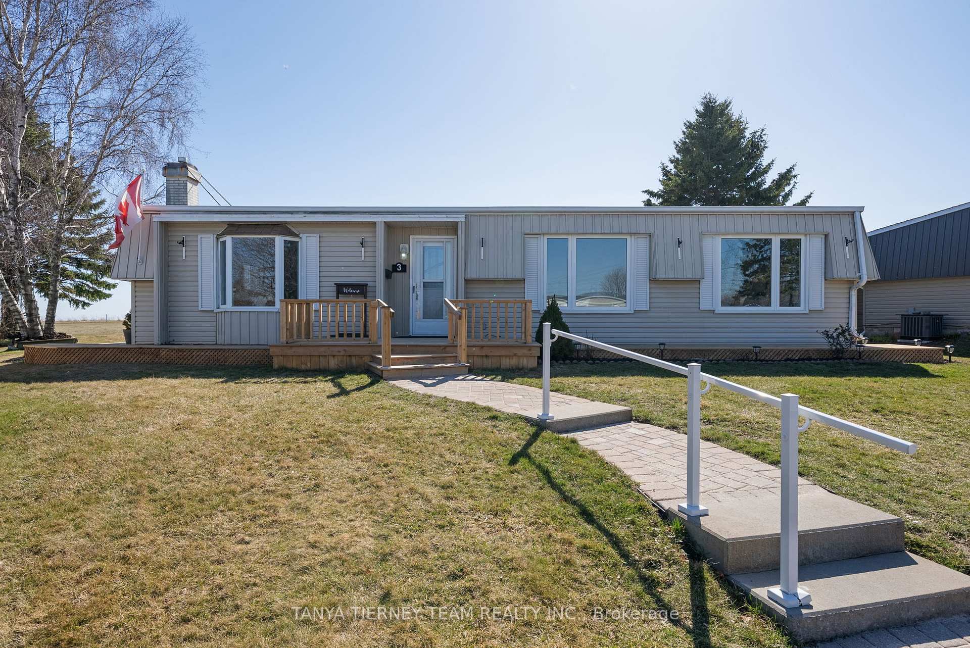 Photo 1 of 3 Bluffs Road, Clarington, Bowmanville — HOMEH