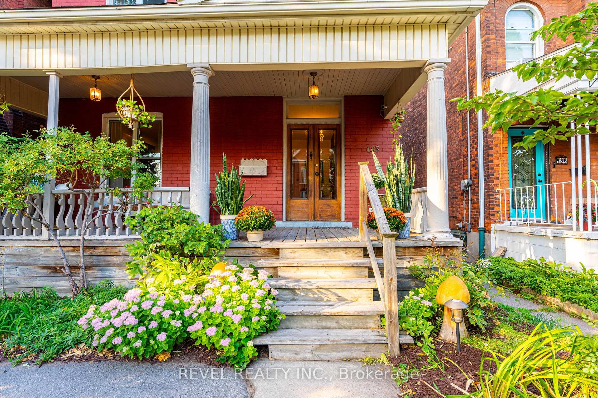 Photo 3 of 483 King William Street, Hamilton, Landsdale — HOMEH