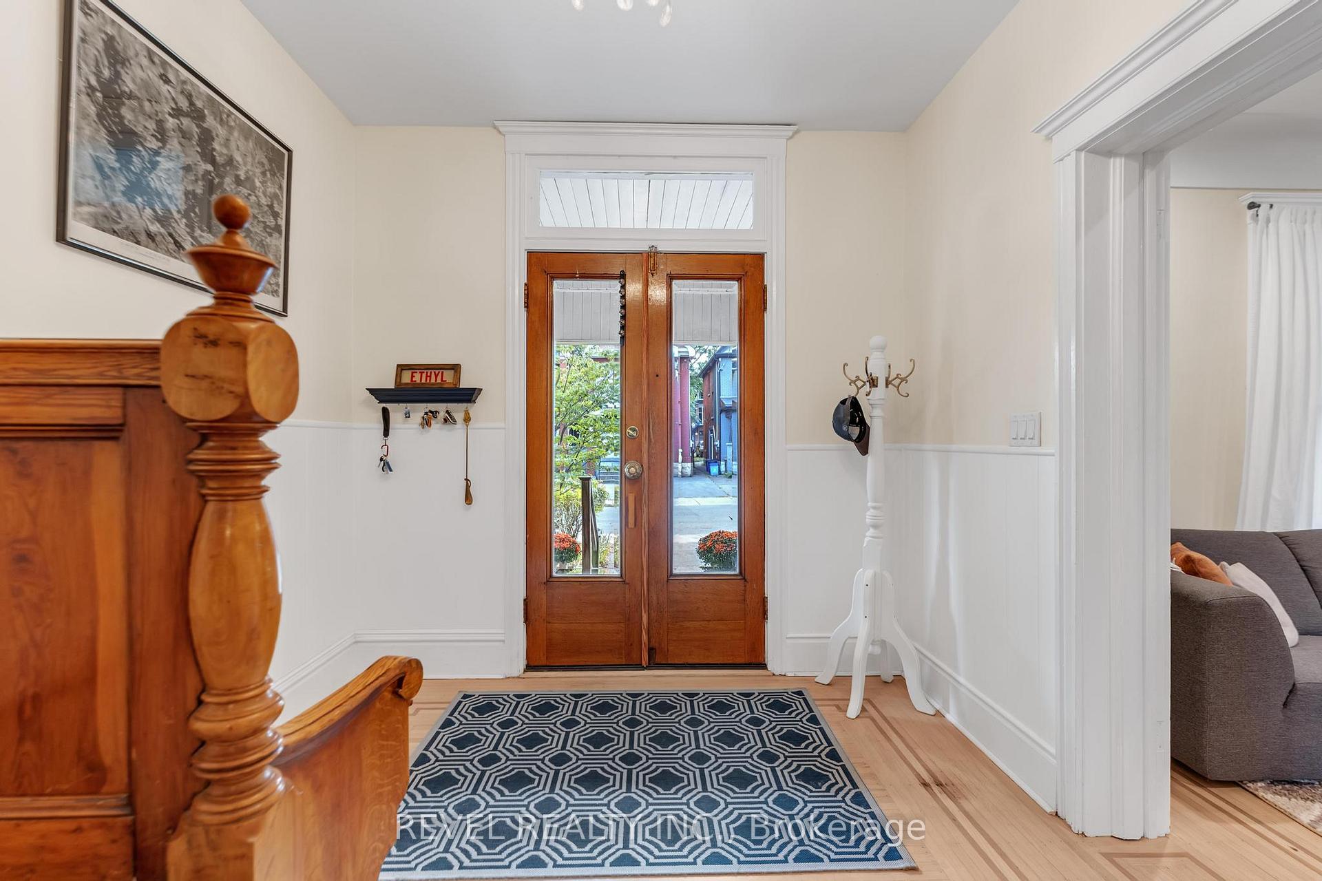 Photo 5 of 483 King William Street, Hamilton, Landsdale — HOMEH