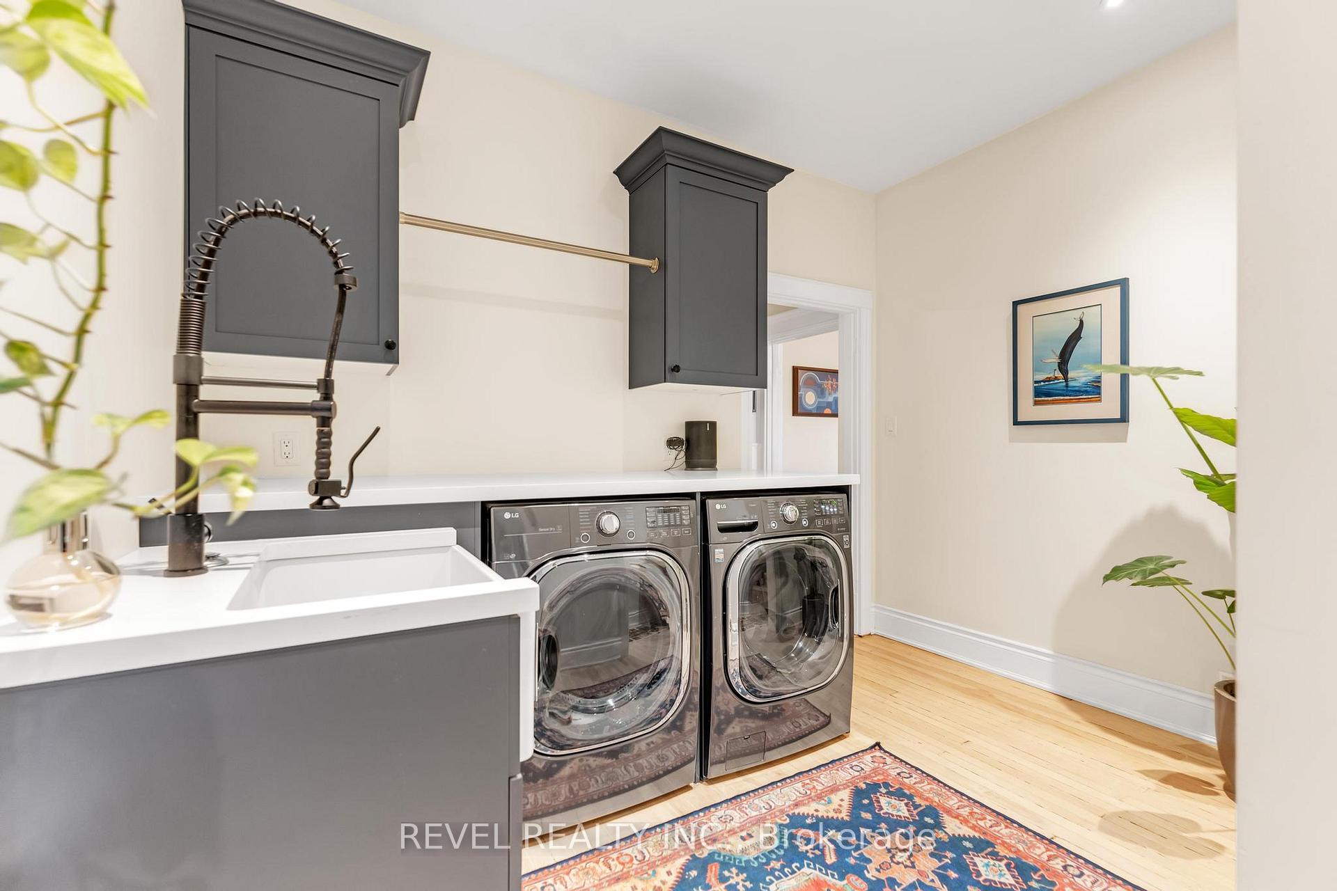 Photo 13 of 483 King William Street, Hamilton, Landsdale — HOMEH