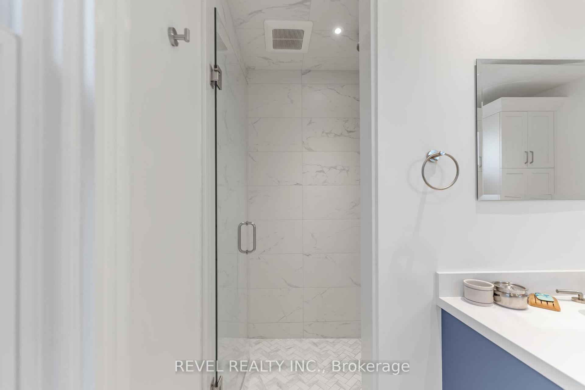 Photo 17 of 483 King William Street, Hamilton, Landsdale — HOMEH