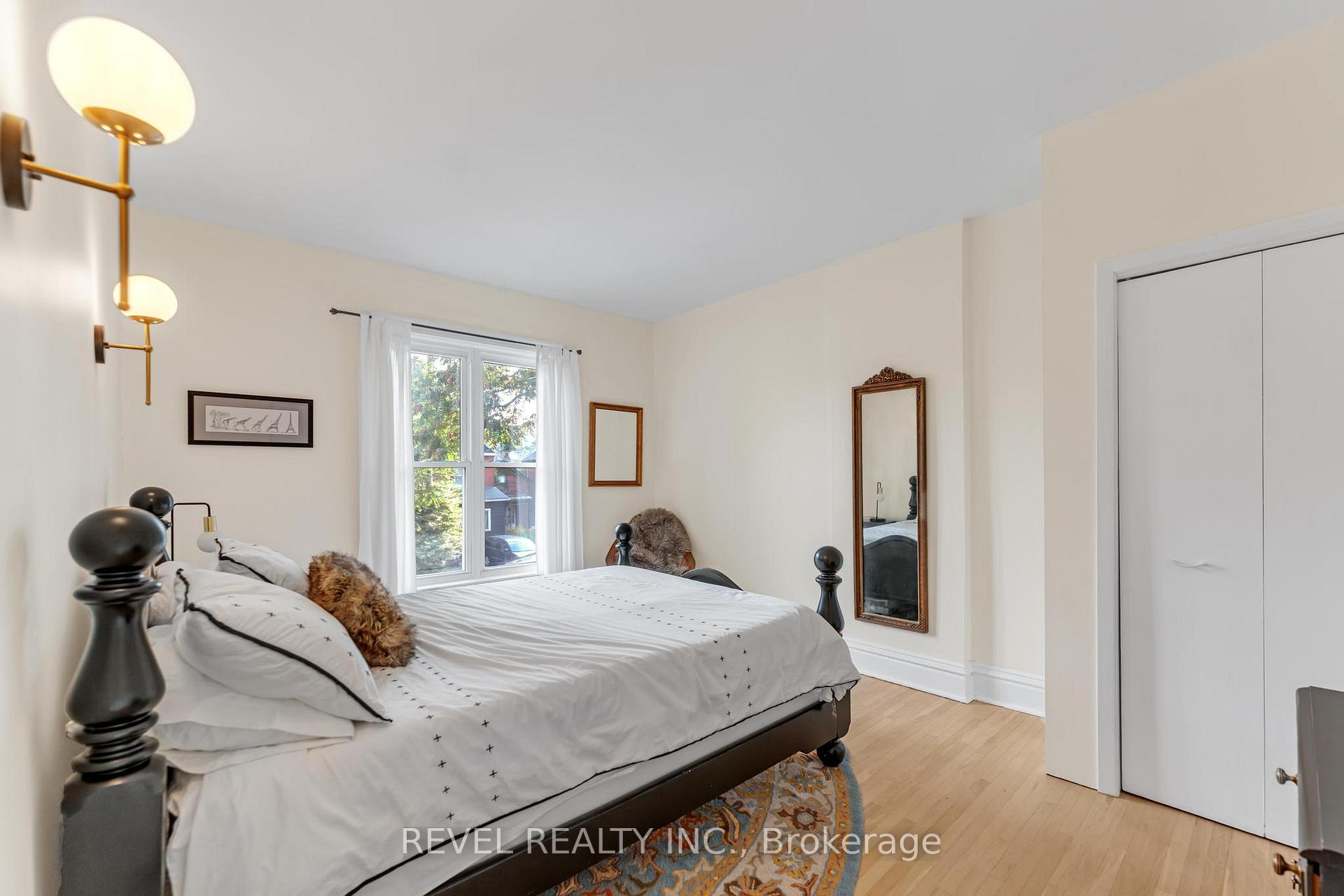Photo 20 of 483 King William Street, Hamilton, Landsdale — HOMEH