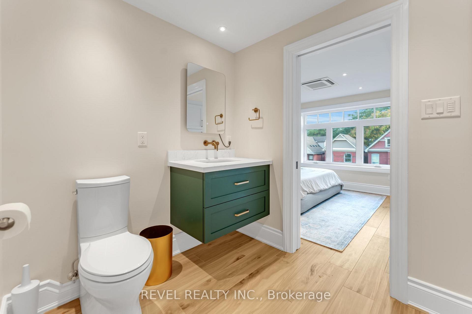 Photo 30 of 483 King William Street, Hamilton, Landsdale — HOMEH