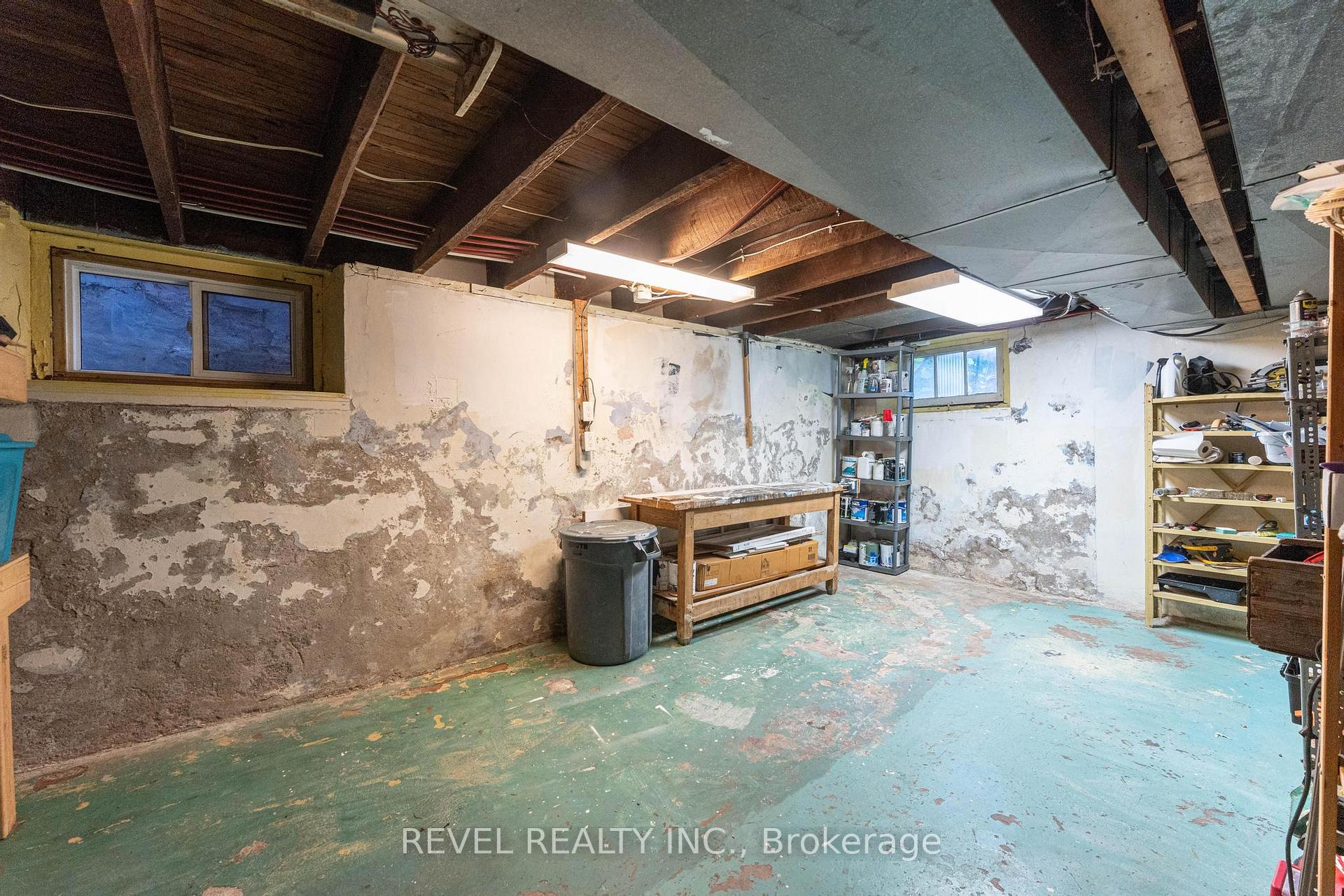 Photo 41 of 483 King William Street, Hamilton, Landsdale — HOMEH