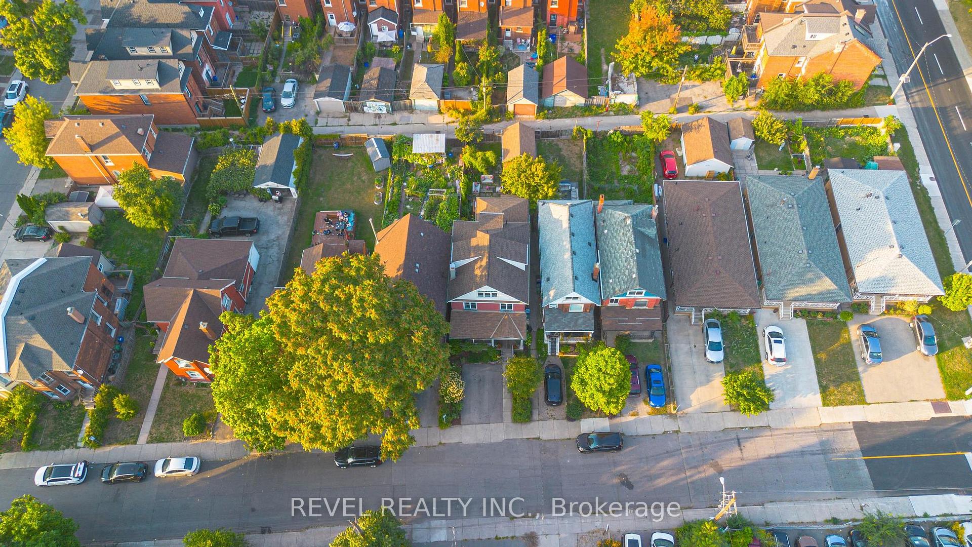Photo 42 of 483 King William Street, Hamilton, Landsdale — HOMEH