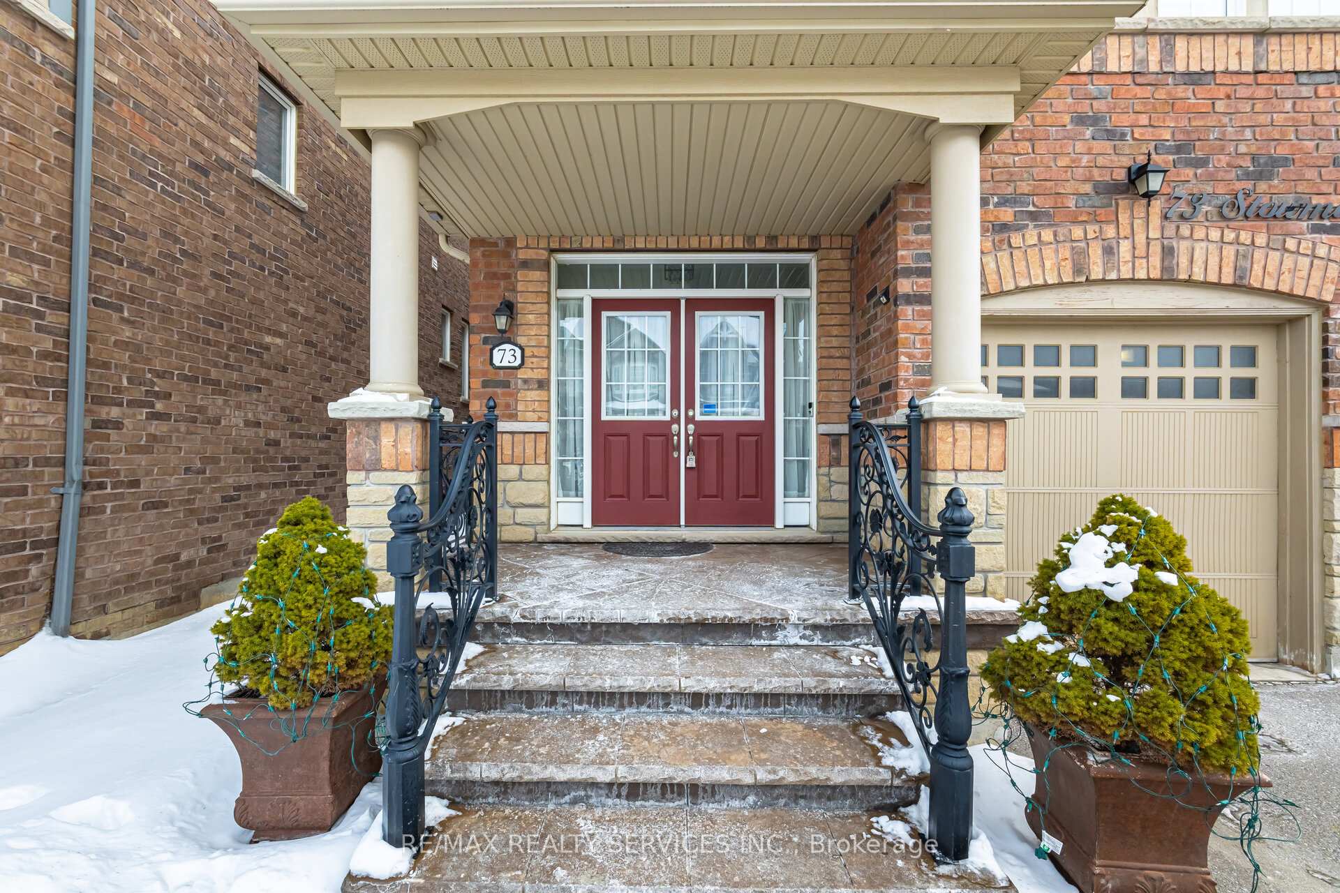 Photo 2 of 73 Stowmarket Street, Caledon, Rural Caledon — HOMEH