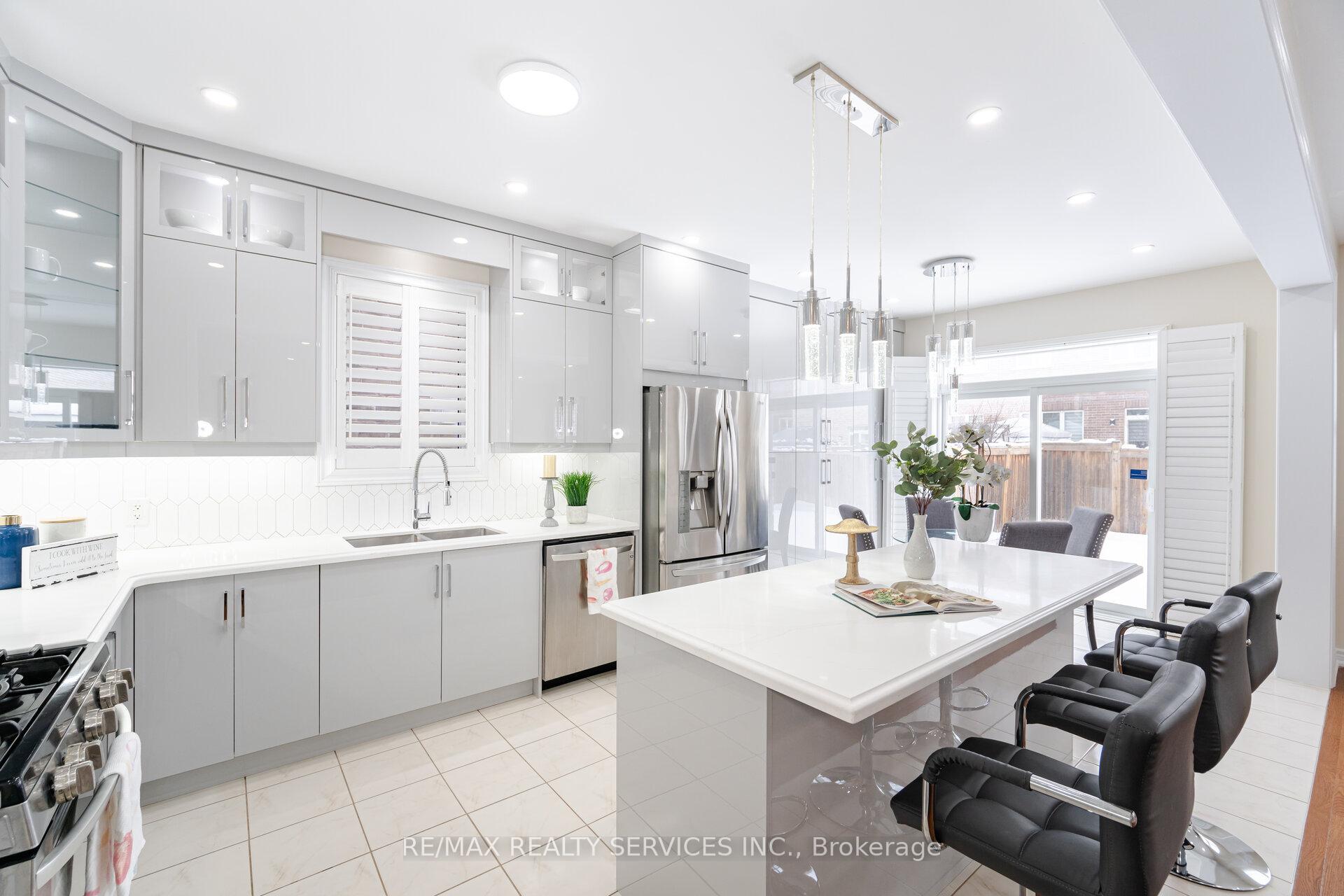 Photo 16 of 73 Stowmarket Street, Caledon, Rural Caledon — HOMEH