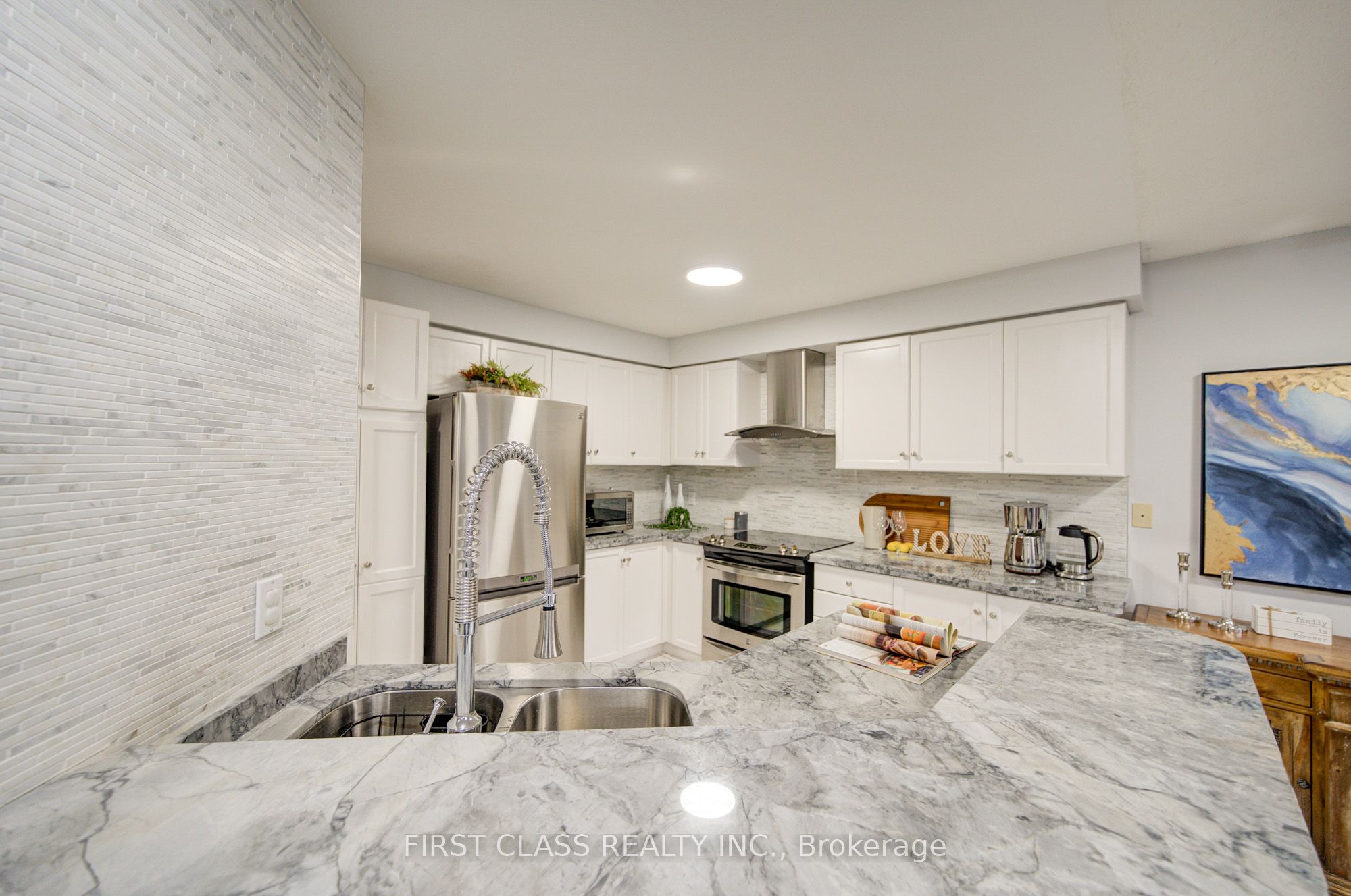 Photo 66 of 18 Primrose Path Crescent, Markham, Legacy — HOMEH