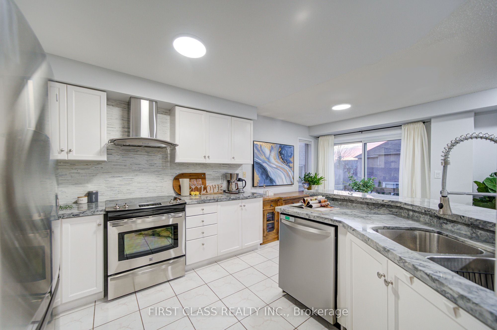 Photo 69 of 18 Primrose Path Crescent, Markham, Legacy — HOMEH