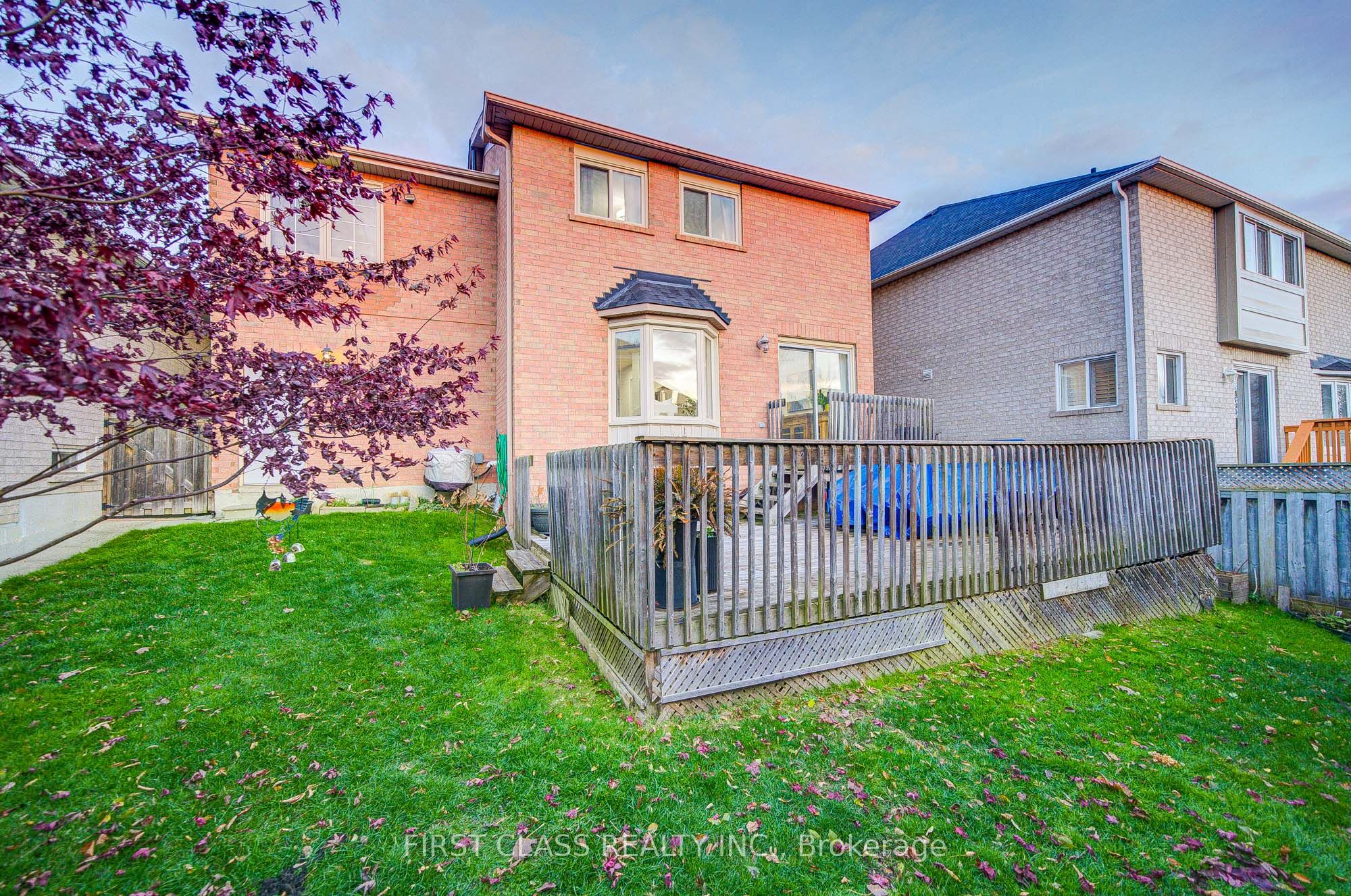 Photo 95 of 18 Primrose Path Crescent, Markham, Legacy — HOMEH