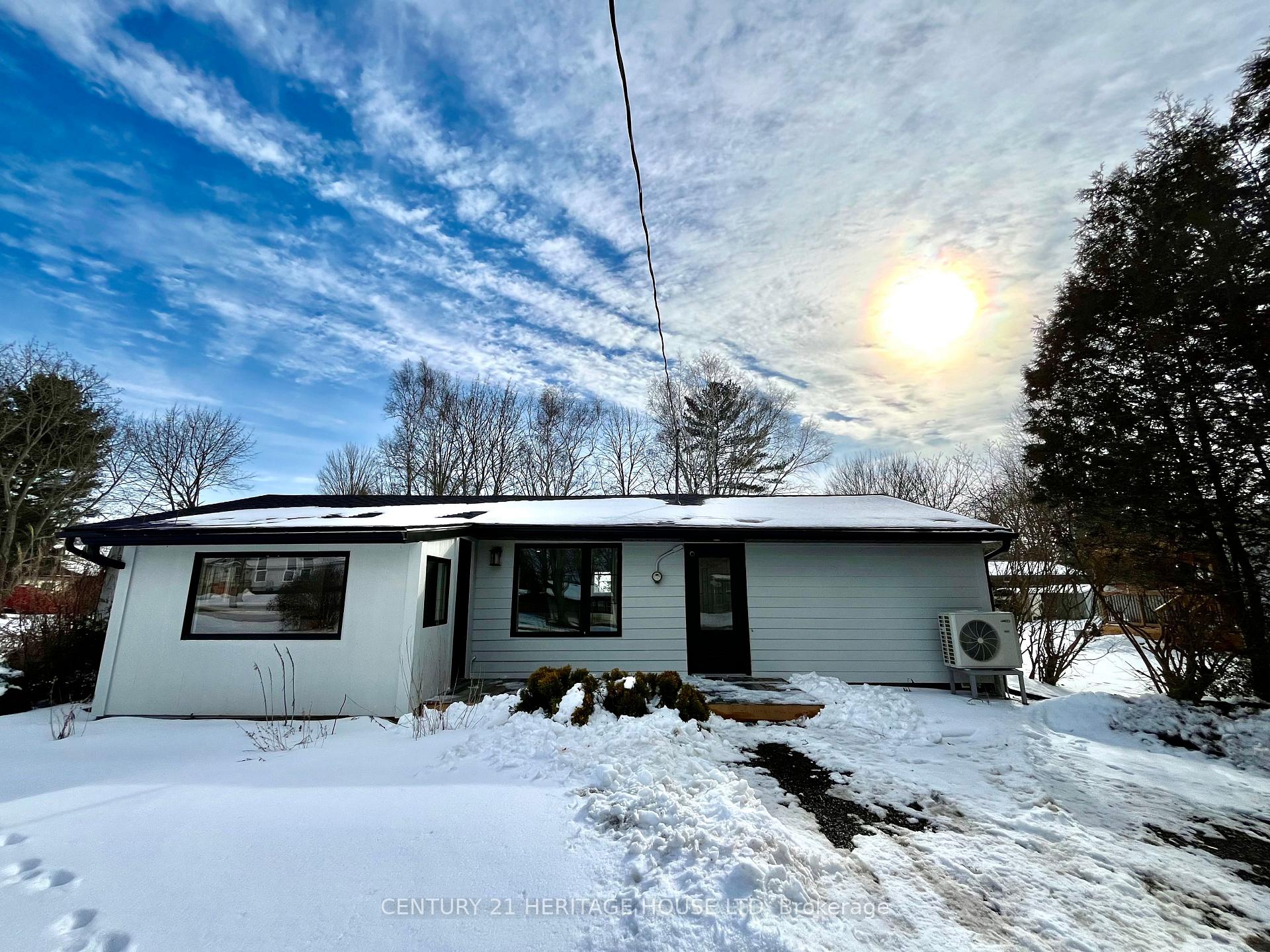 Photo 5 of 40 Pitt Street, Bayham, Port Burwell — HOMEH