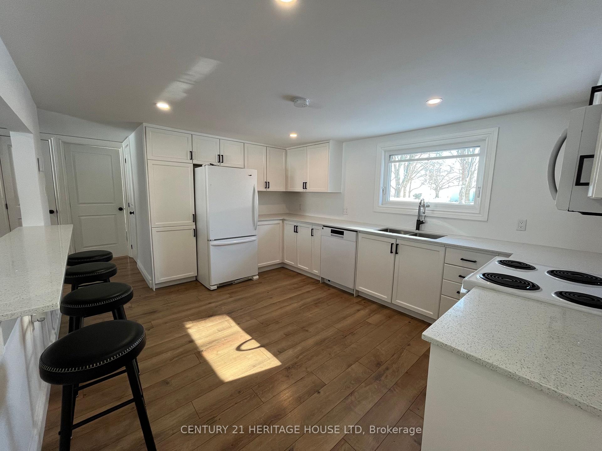 Photo 7 of 40 Pitt Street, Bayham, Port Burwell — HOMEH