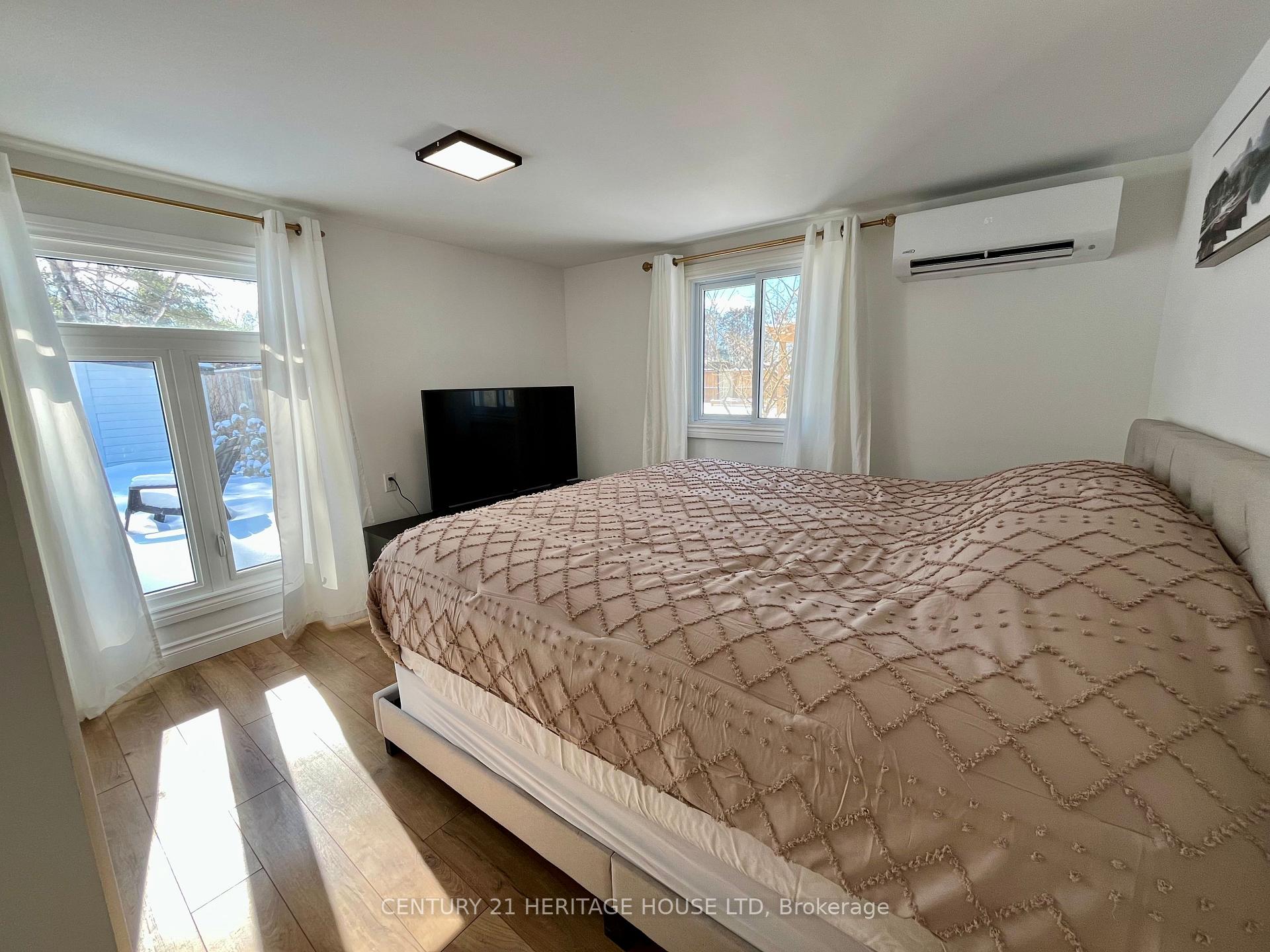 Photo 12 of 40 Pitt Street, Bayham, Port Burwell — HOMEH