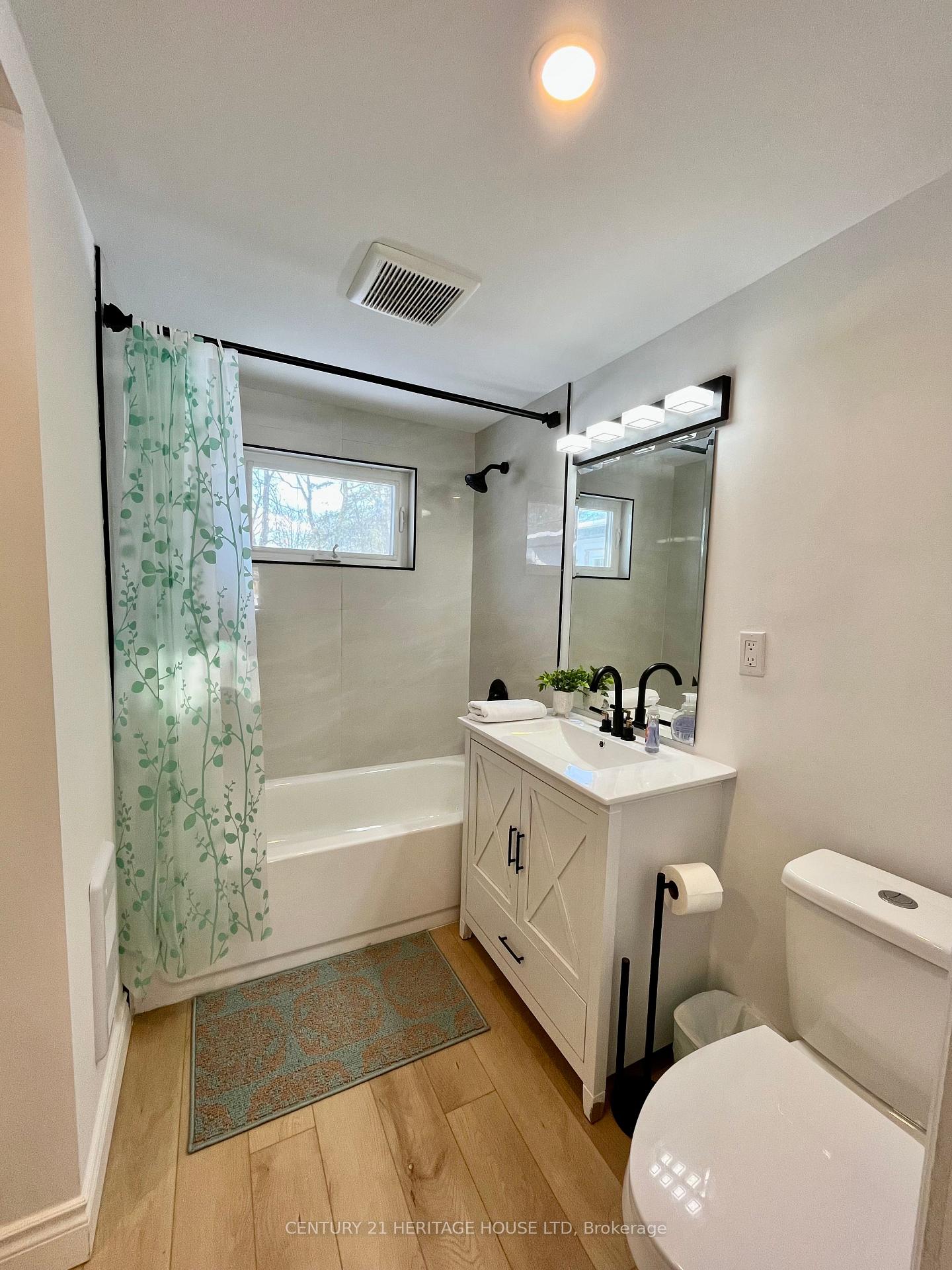 Photo 23 of 40 Pitt Street, Bayham, Port Burwell — HOMEH