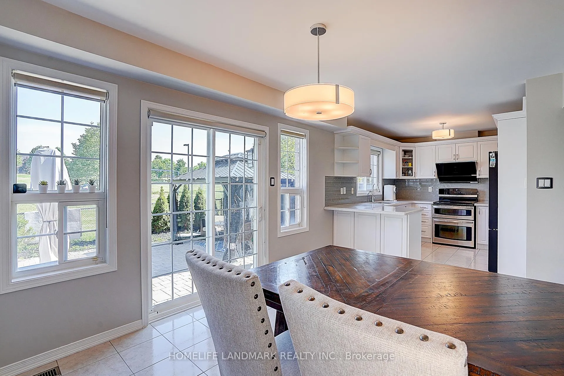Photo 14 of 47 Wallwark Street, Aurora, Bayview Northeast — HOMEH