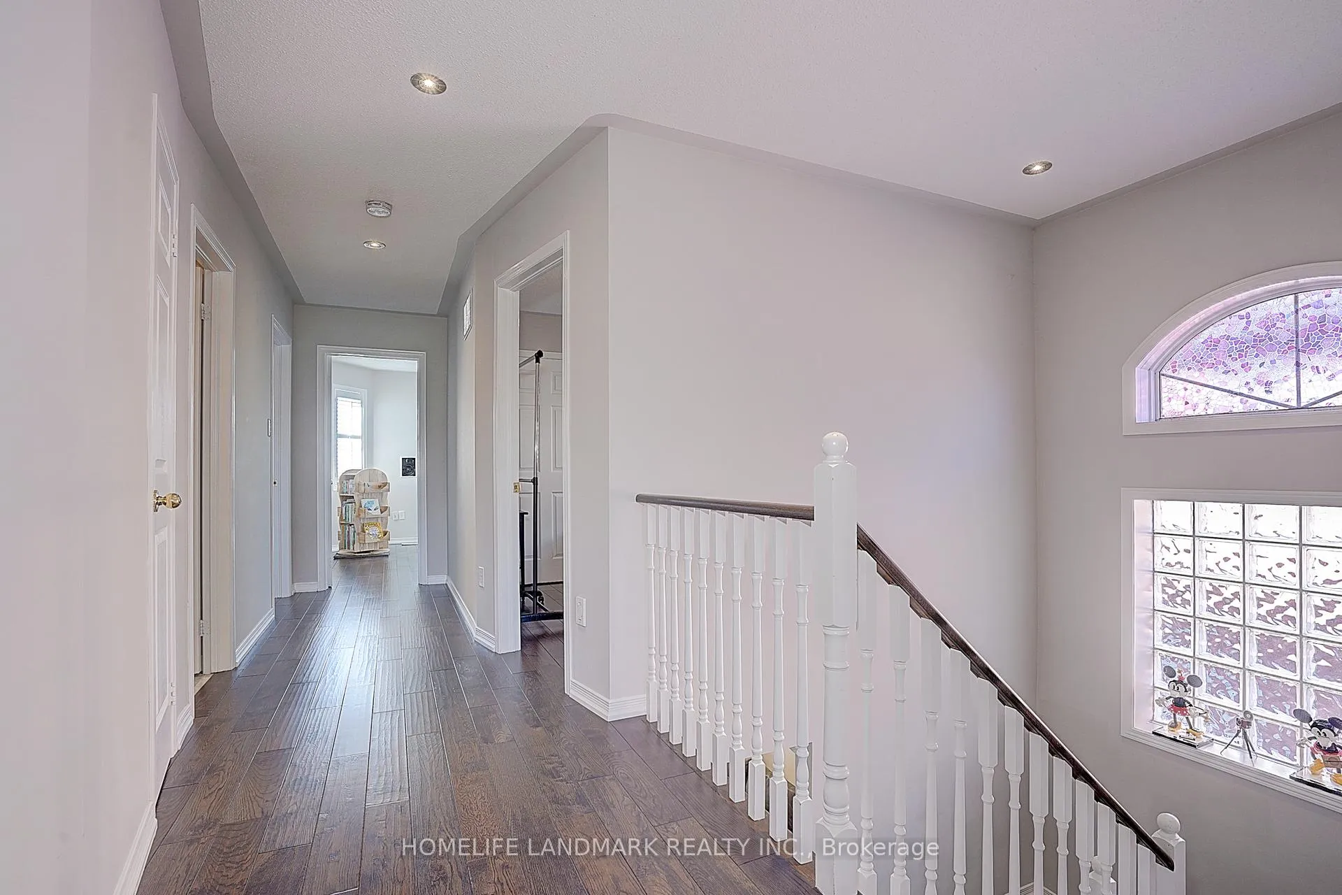 Photo 16 of 47 Wallwark Street, Aurora, Bayview Northeast — HOMEH