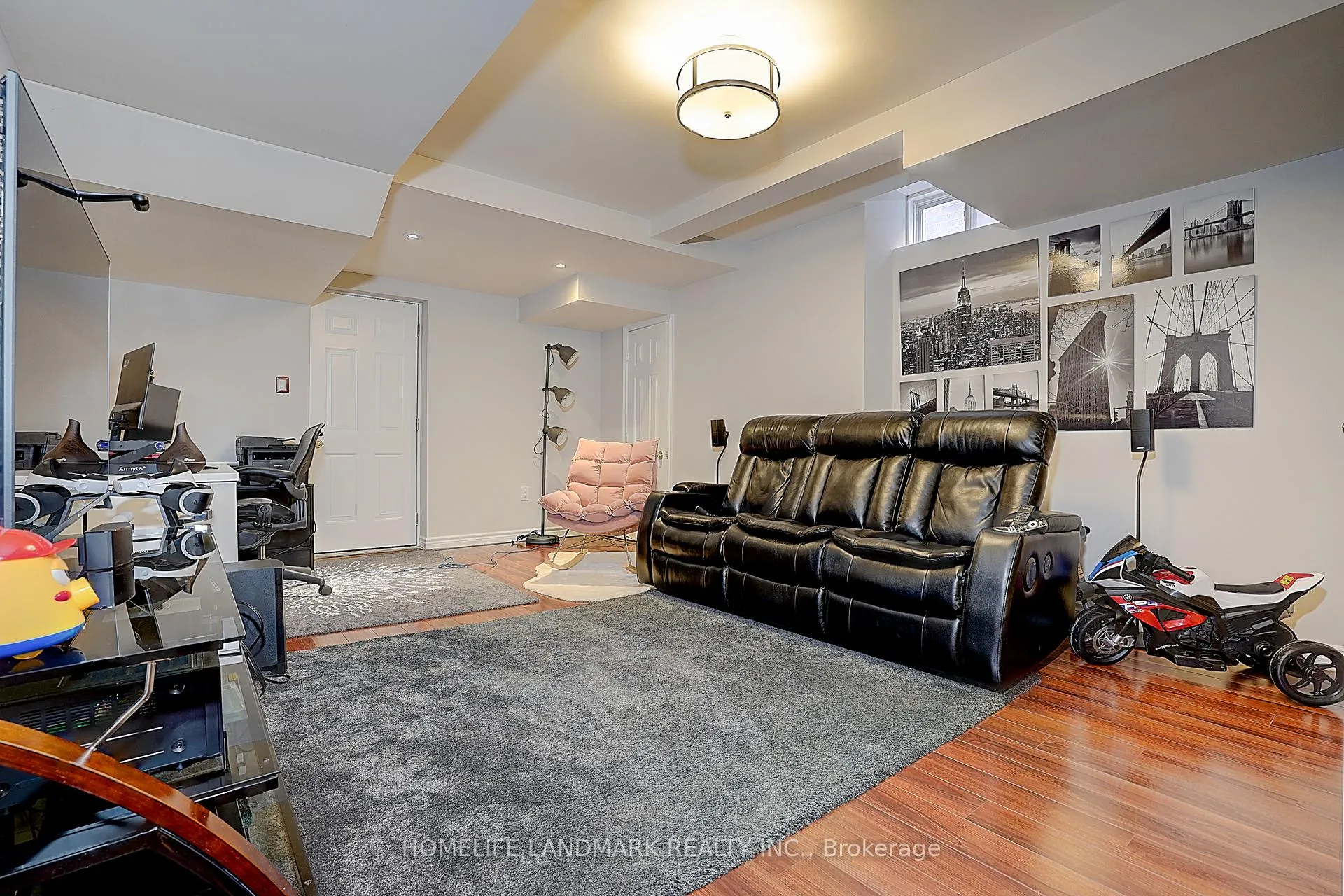 Photo 29 of 47 Wallwark Street, Aurora, Bayview Northeast — HOMEH