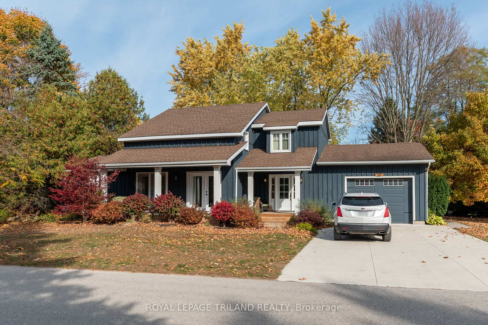 Photo 4 of 20 Keith Crescent, Bluewater, Bayfield — HOMEH