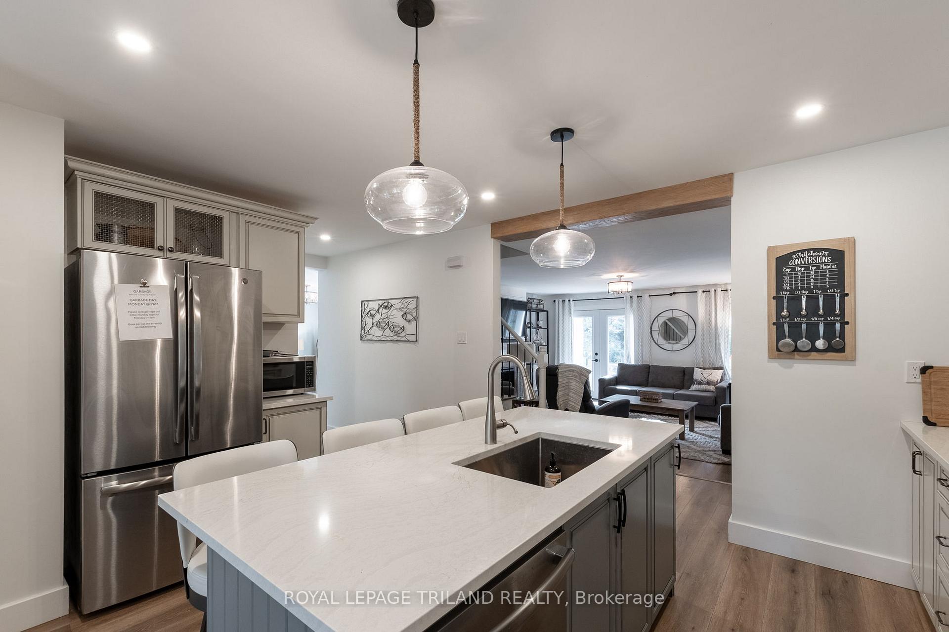 Photo 10 of 20 Keith Crescent, Bluewater, Bayfield — HOMEH