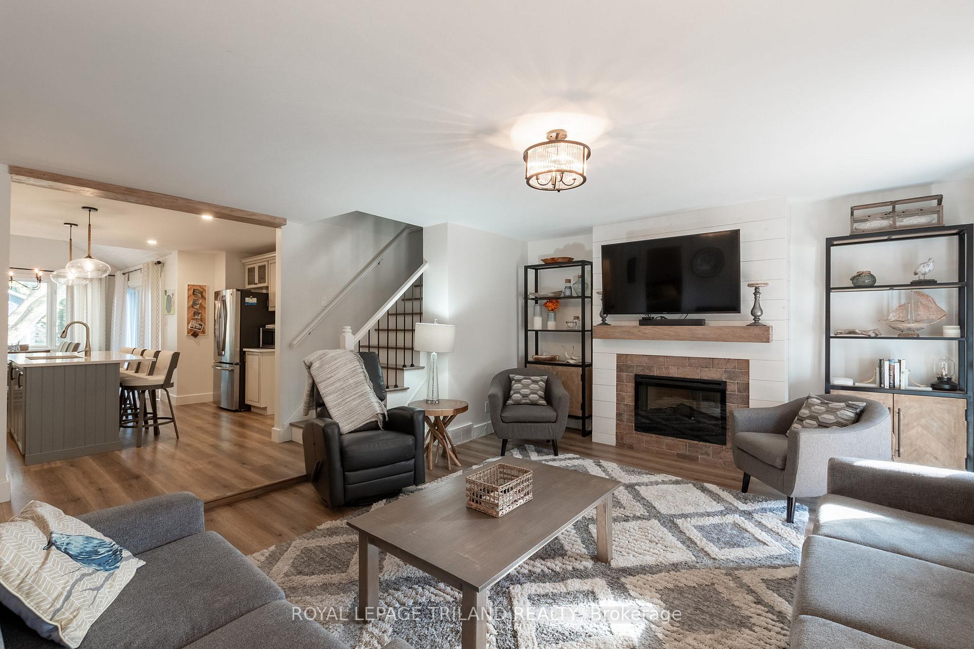 Photo 13 of 20 Keith Crescent, Bluewater, Bayfield — HOMEH