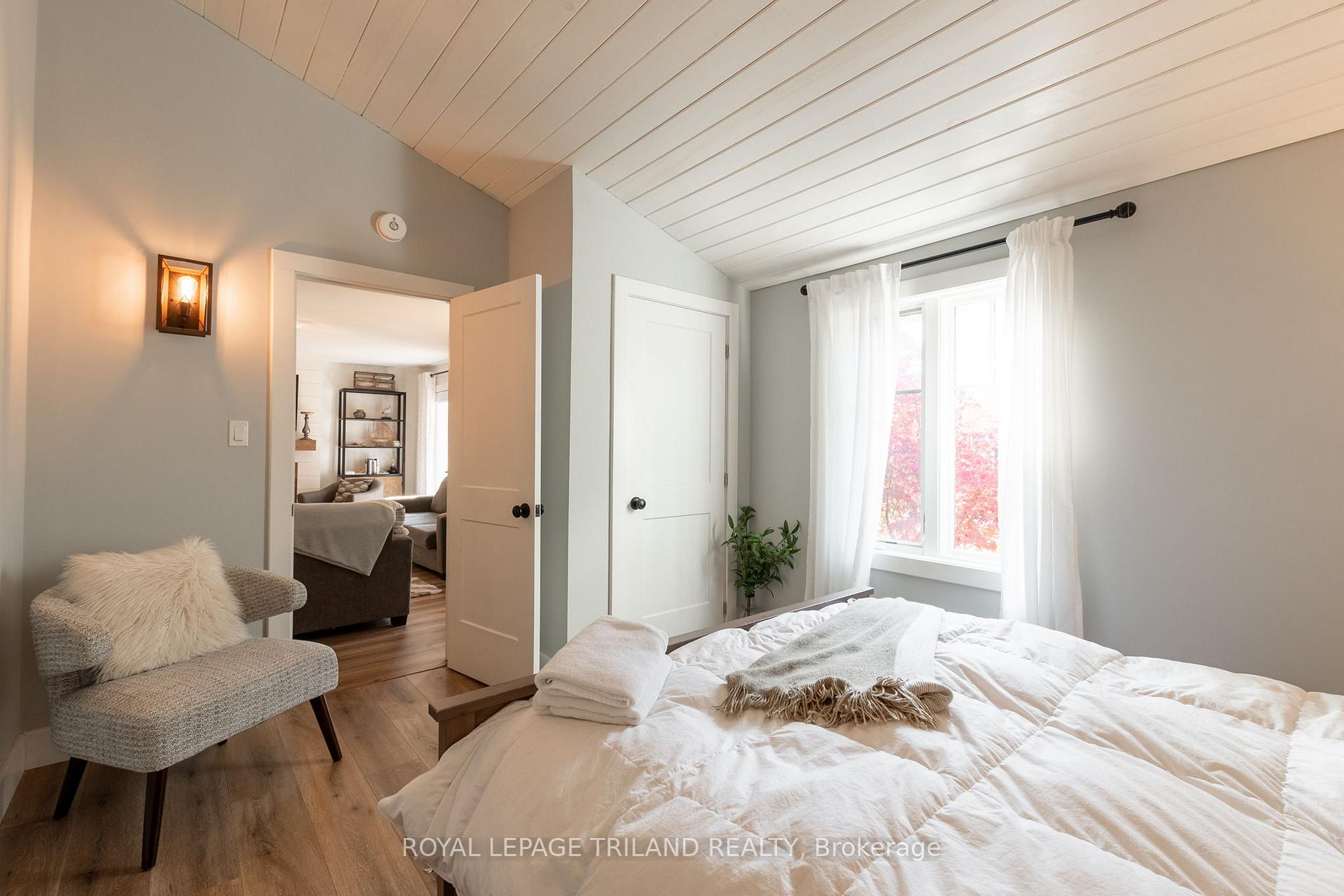 Photo 17 of 20 Keith Crescent, Bluewater, Bayfield — HOMEH