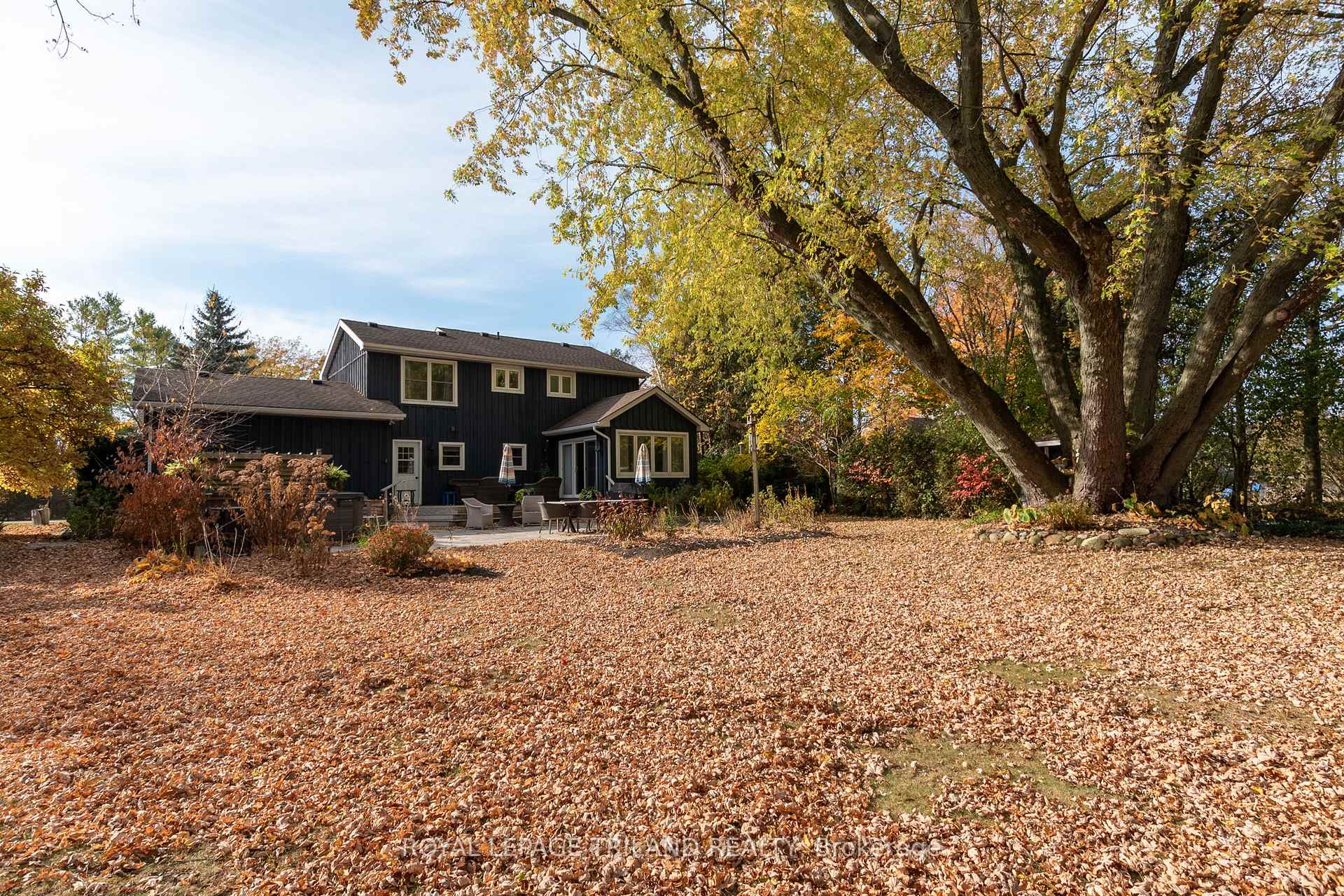 Photo 35 of 20 Keith Crescent, Bluewater, Bayfield — HOMEH