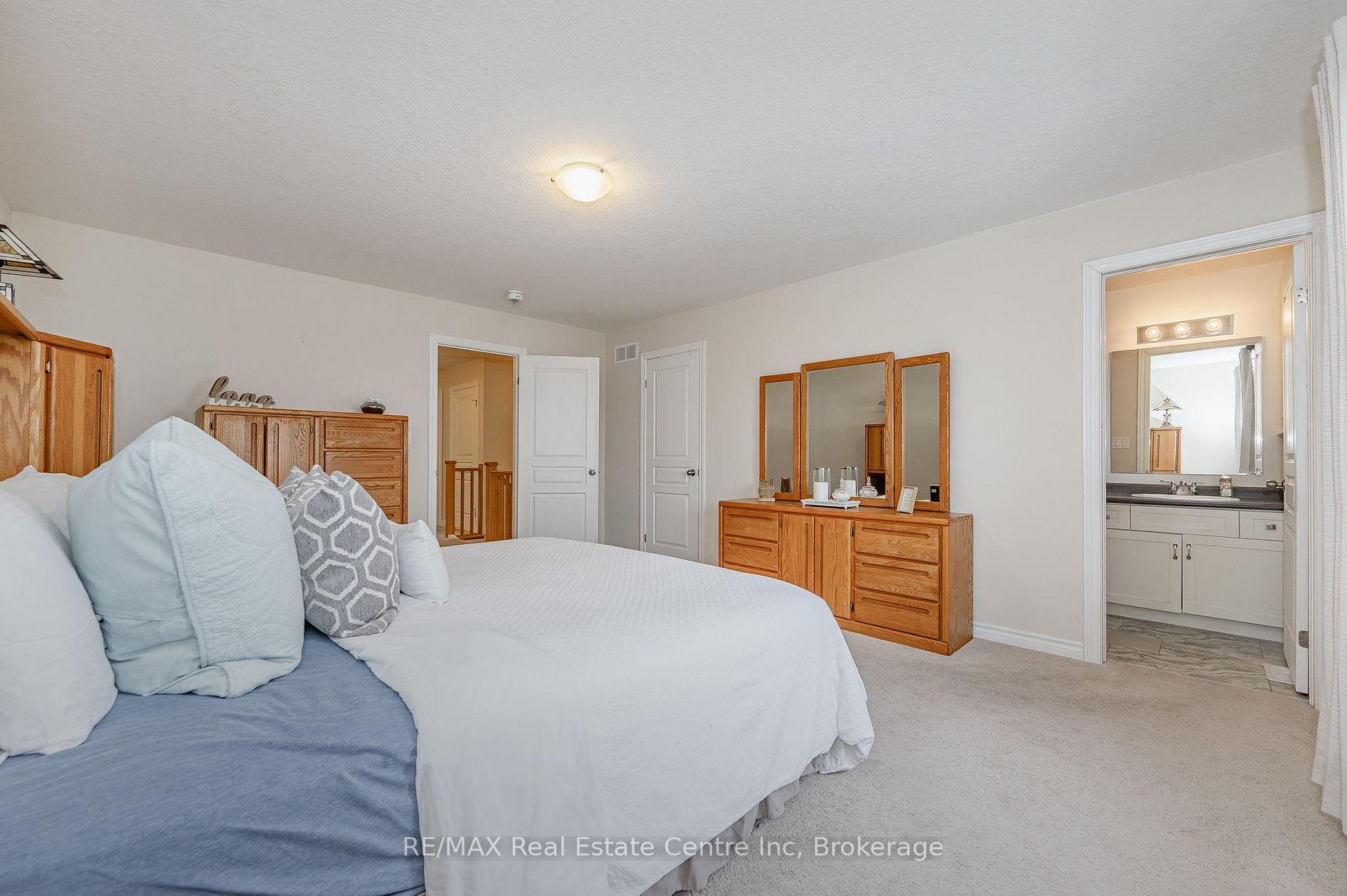Photo 11 of 42 Jeffrey Drive, Guelph, Grange Road — HOMEH