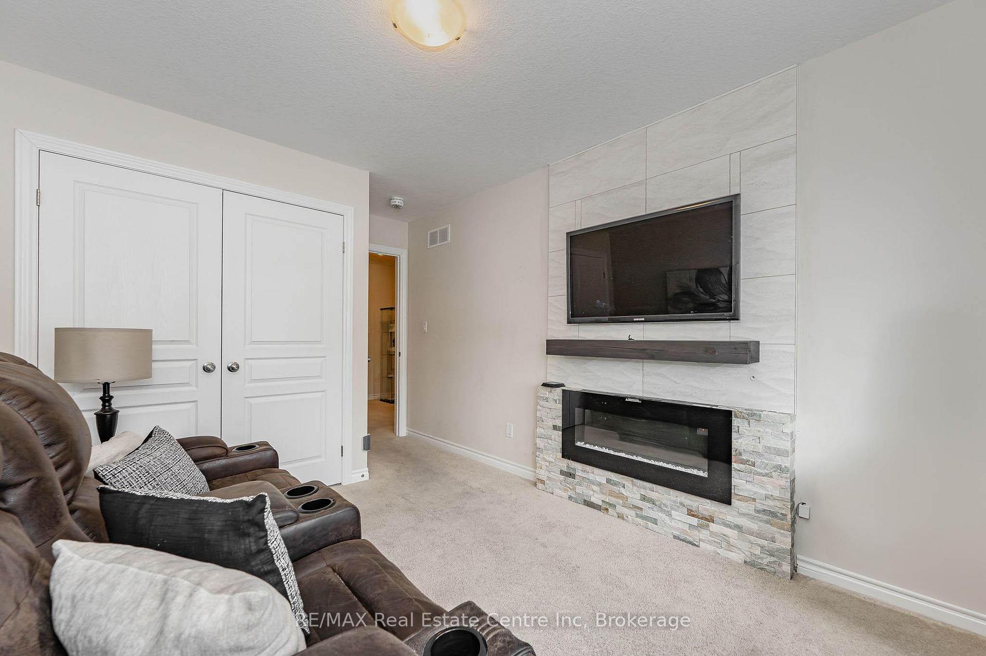 Photo 14 of 42 Jeffrey Drive, Guelph, Grange Road — HOMEH