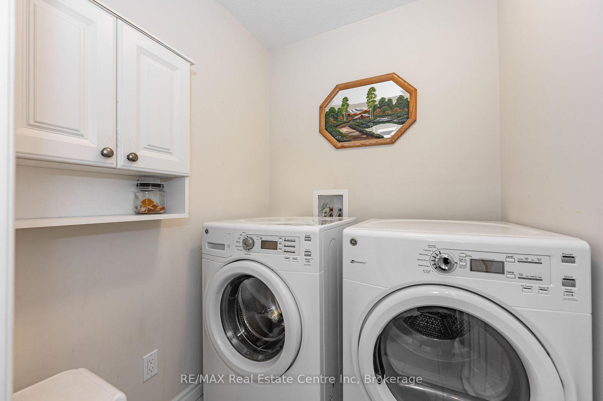 Photo 17 of 42 Jeffrey Drive, Guelph, Grange Road — HOMEH