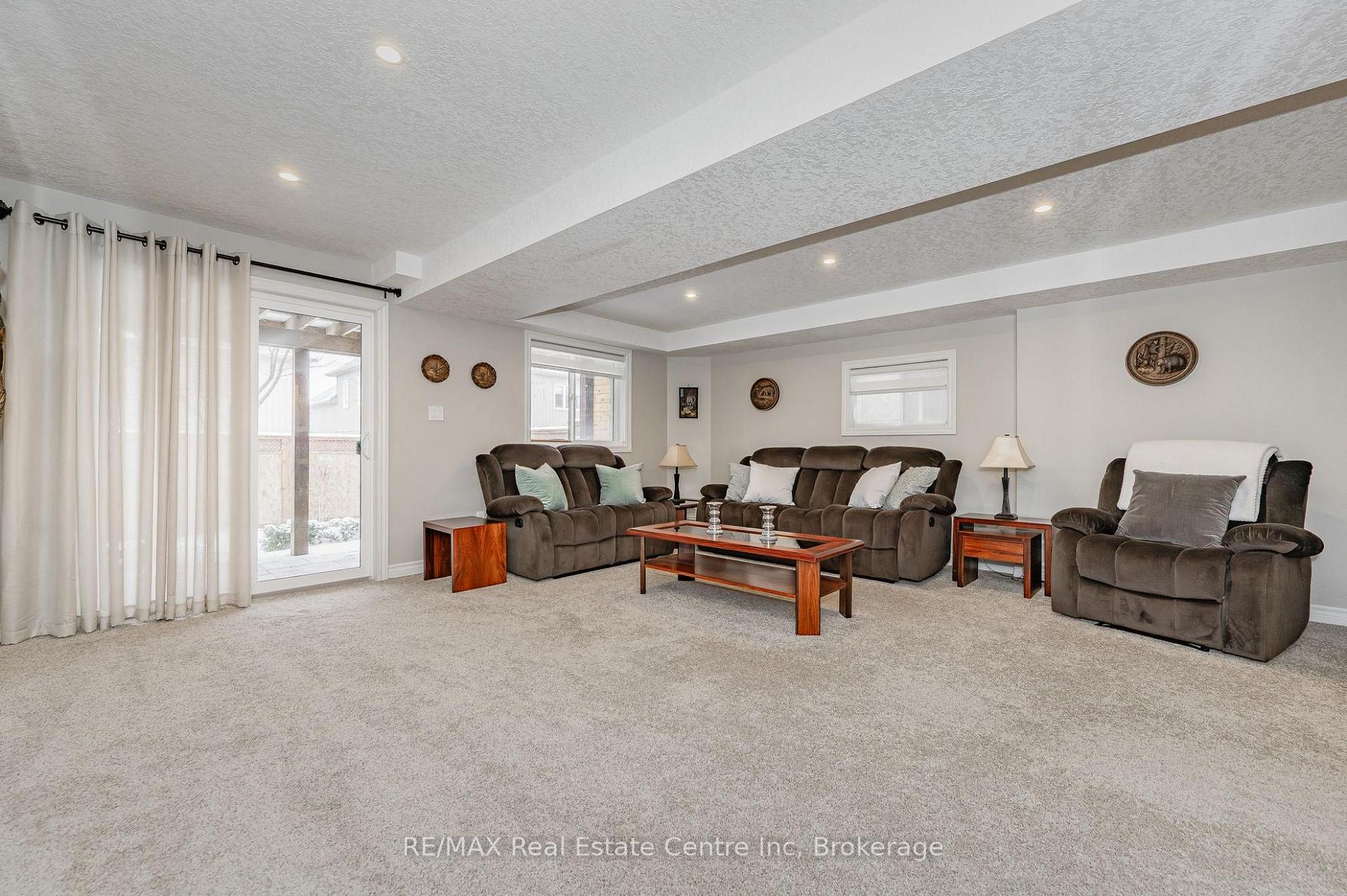 Photo 19 of 42 Jeffrey Drive, Guelph, Grange Road — HOMEH
