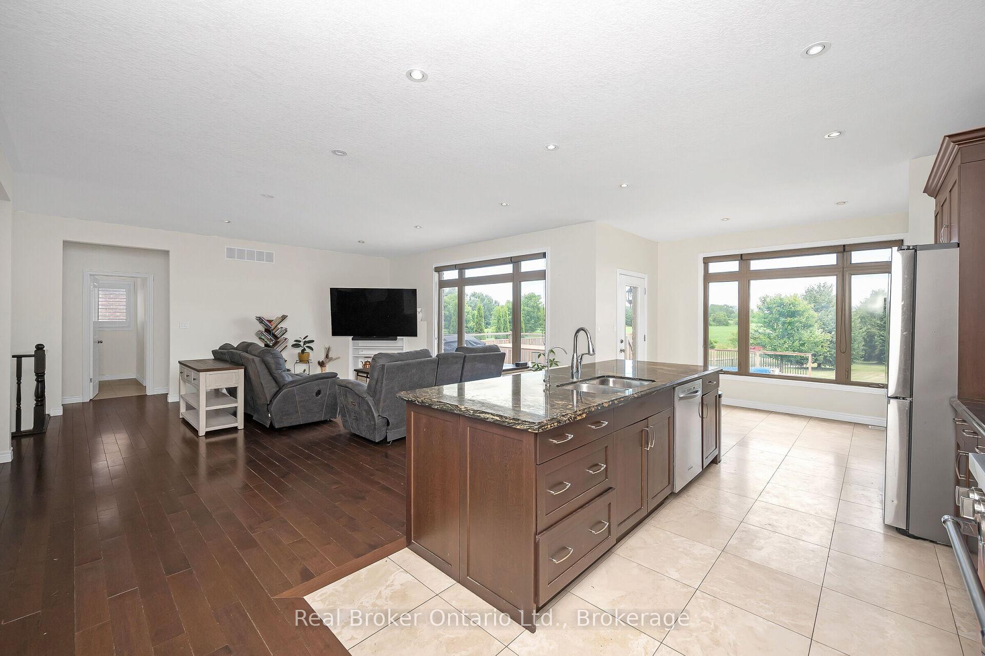 Photo 13 of 628 Mt. Pleasant Road, Brant, Brantford Twp — HOMEH