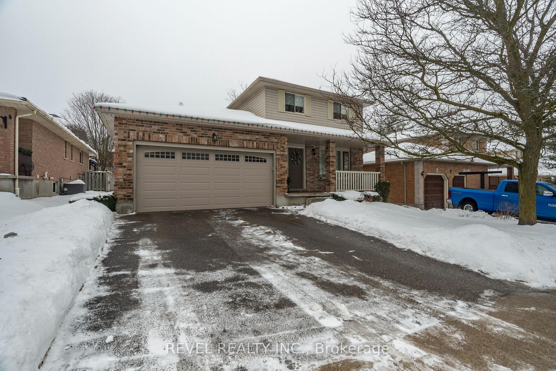Photo 1 of 11 Celia Crescent, Guelph, Dovercliffe Park/Old University — HOMEH