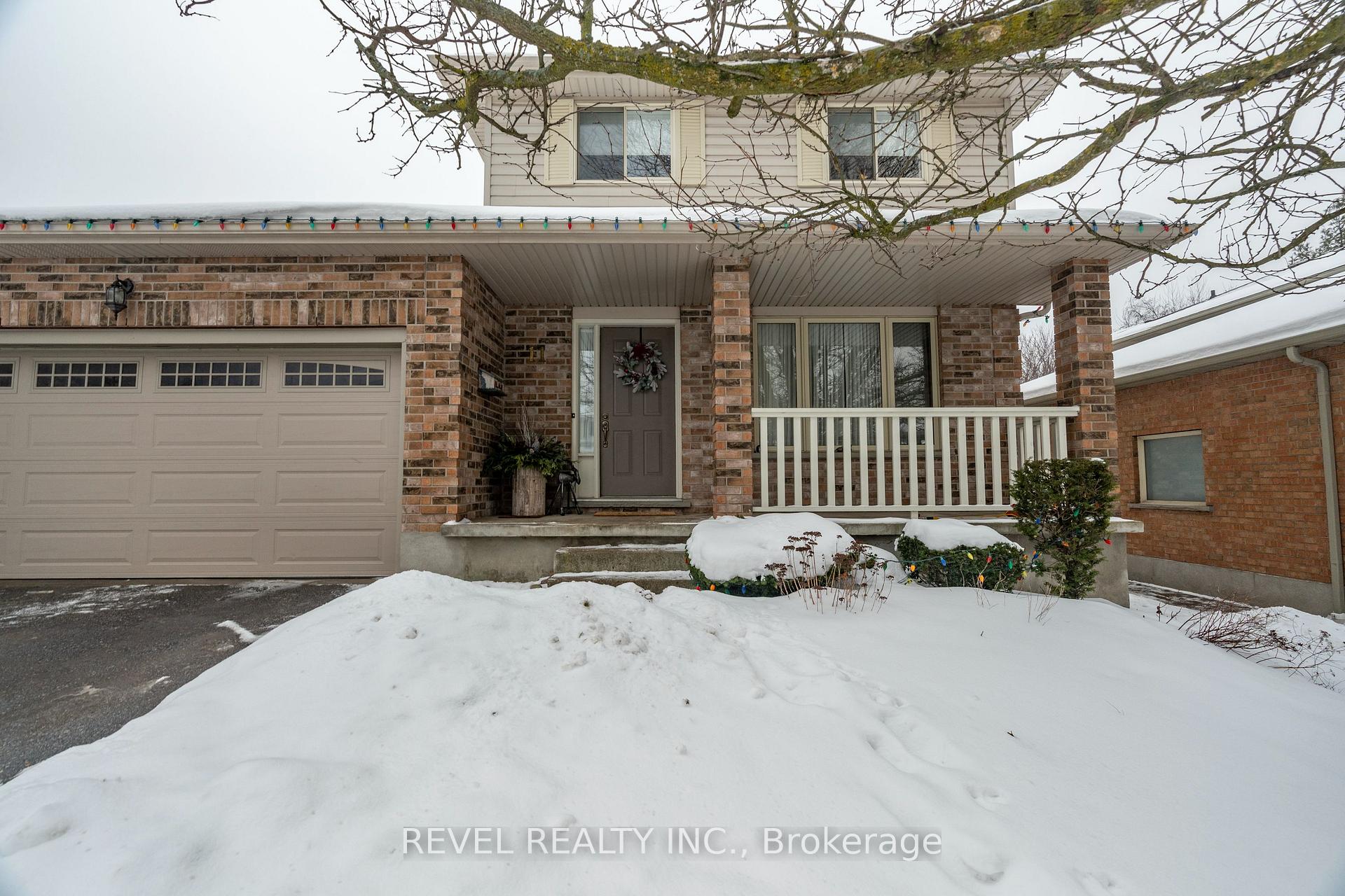 Photo 3 of 11 Celia Crescent, Guelph, Dovercliffe Park/Old University — HOMEH