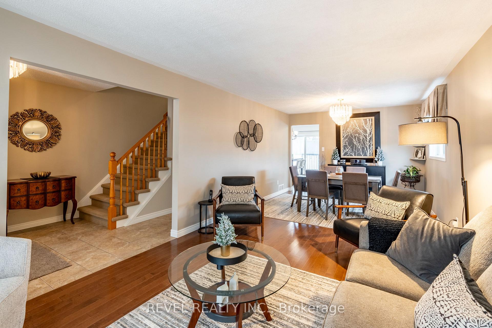 Photo 7 of 11 Celia Crescent, Guelph, Dovercliffe Park/Old University — HOMEH