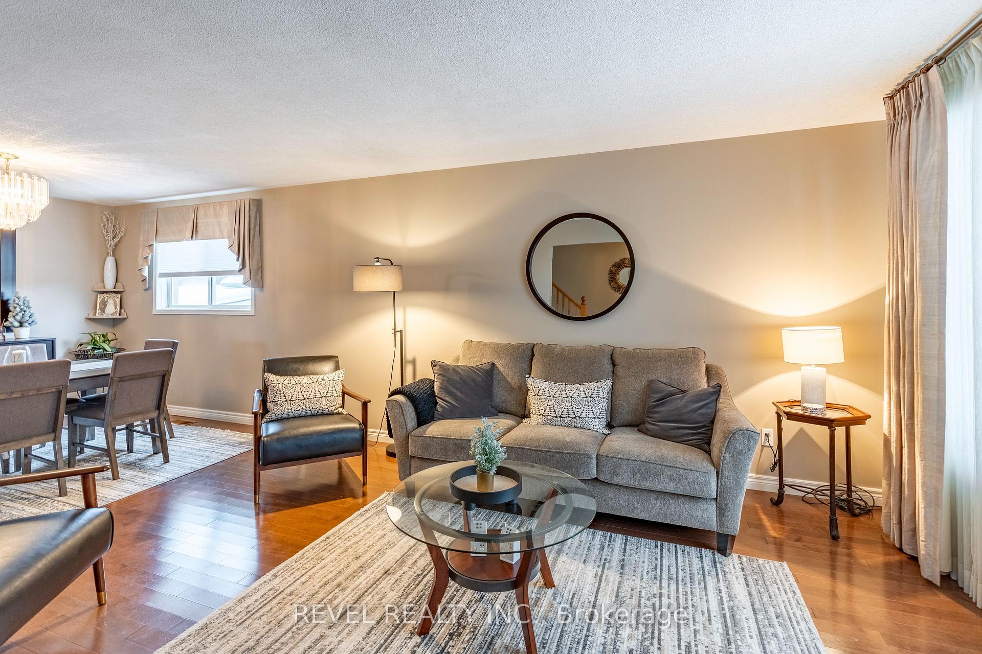 Photo 8 of 11 Celia Crescent, Guelph, Dovercliffe Park/Old University — HOMEH
