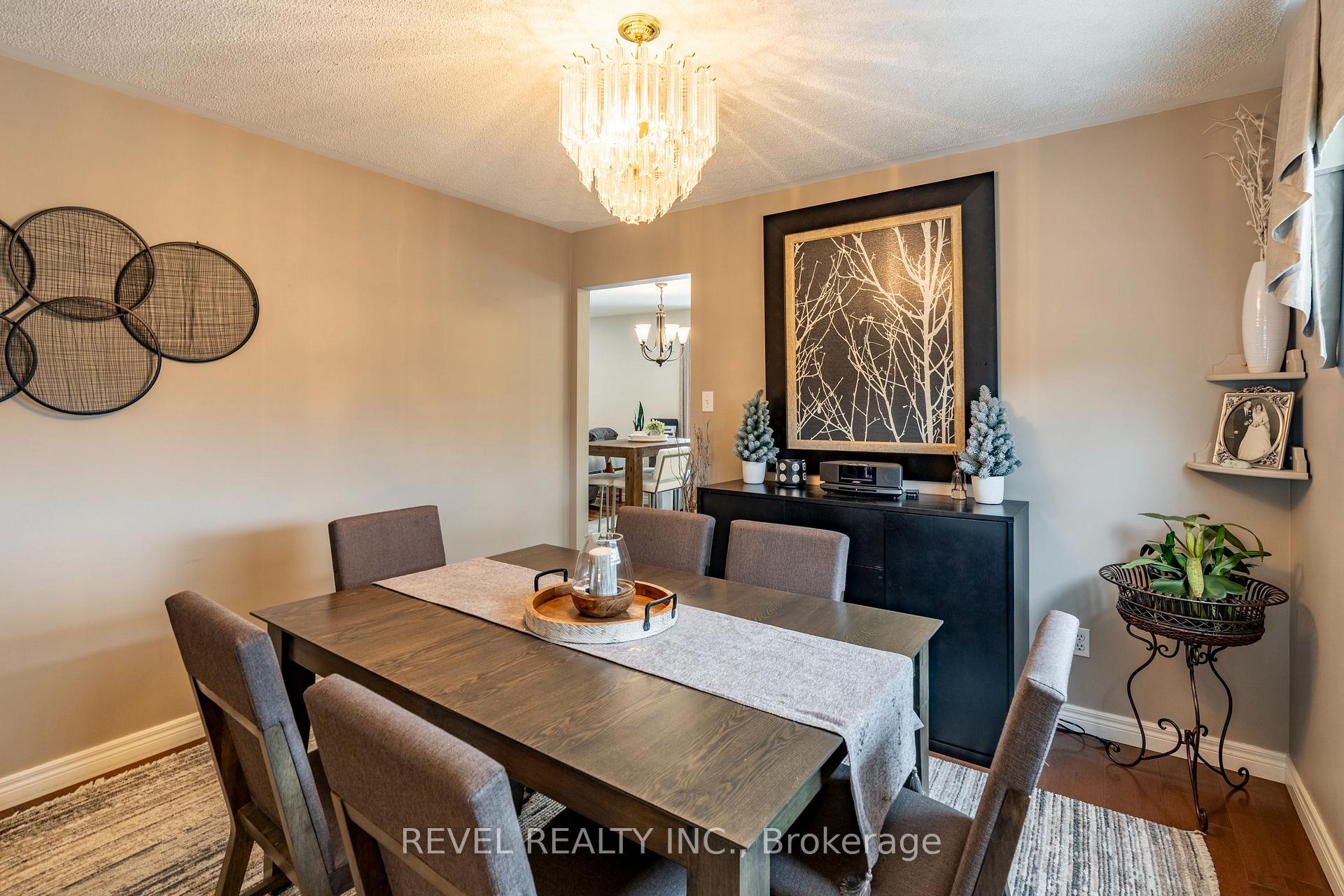 Photo 13 of 11 Celia Crescent, Guelph, Dovercliffe Park/Old University — HOMEH
