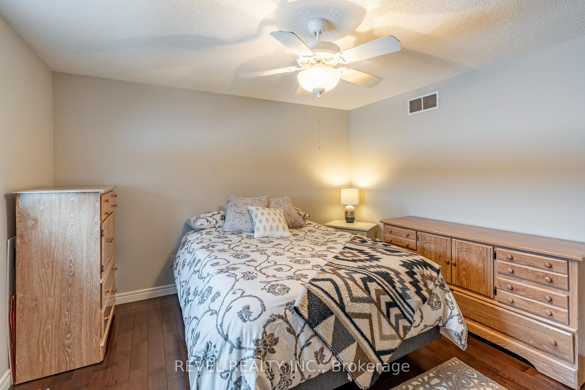 Photo 30 of 11 Celia Crescent, Guelph, Dovercliffe Park/Old University — HOMEH