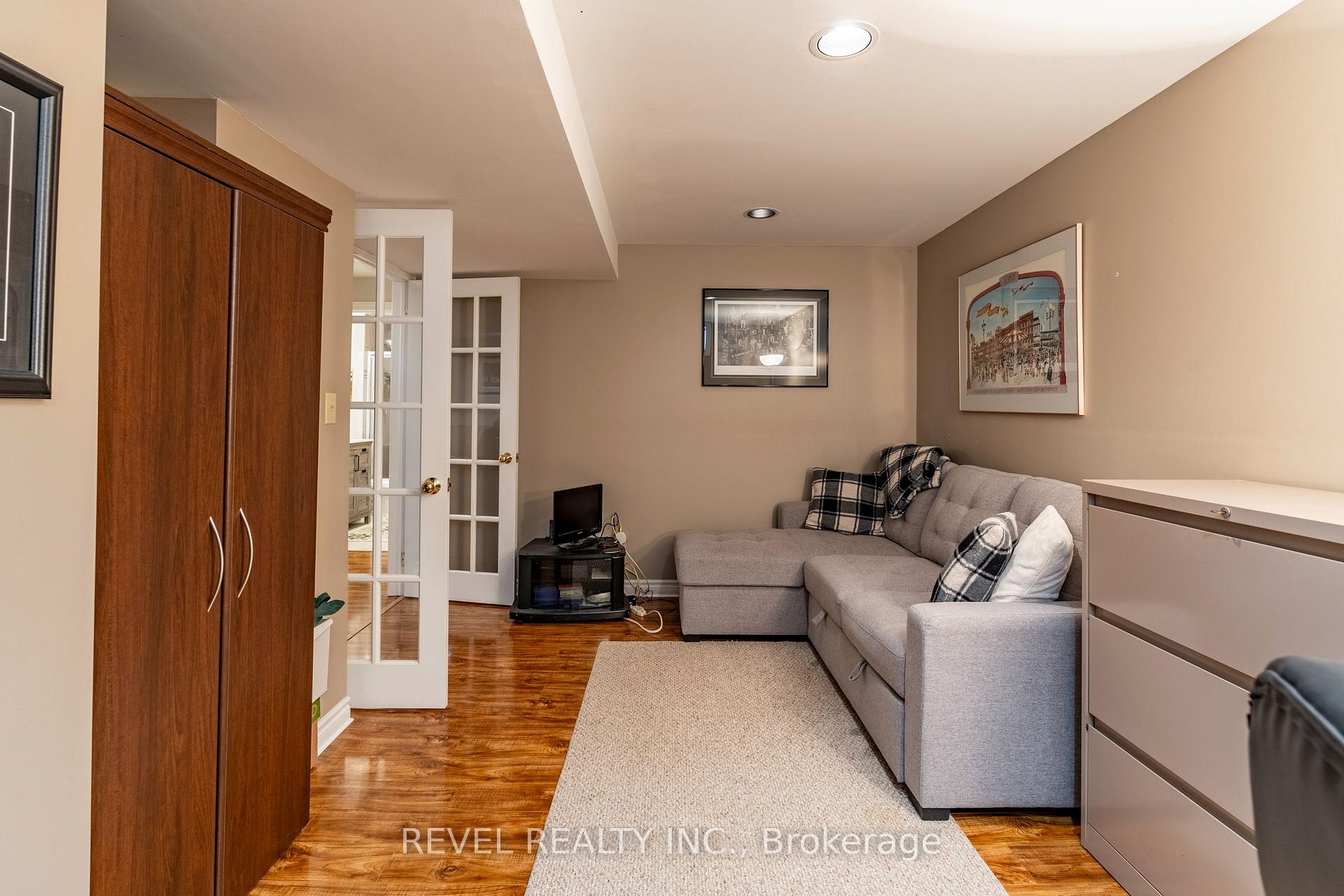 Photo 46 of 11 Celia Crescent, Guelph, Dovercliffe Park/Old University — HOMEH