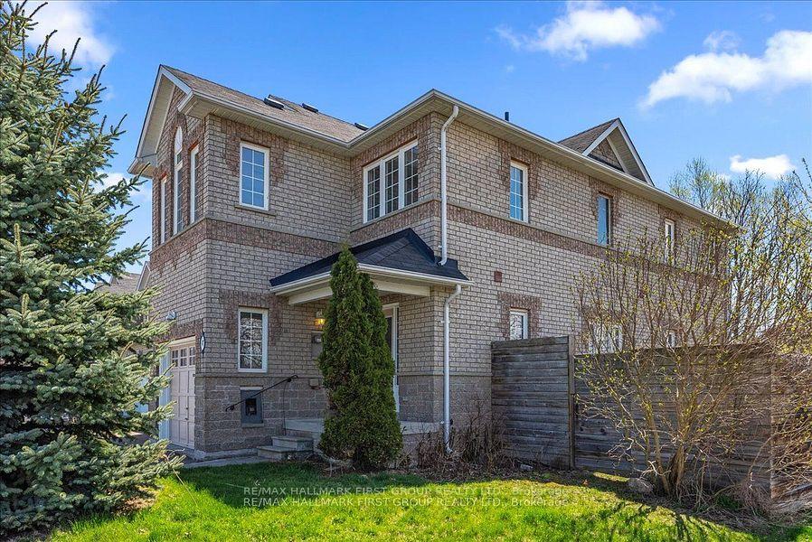 Photo 3 of 47 Hanna Drive, Clarington, Bowmanville — HOMEH