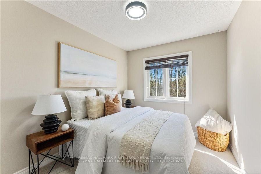 Photo 32 of 47 Hanna Drive, Clarington, Bowmanville — HOMEH